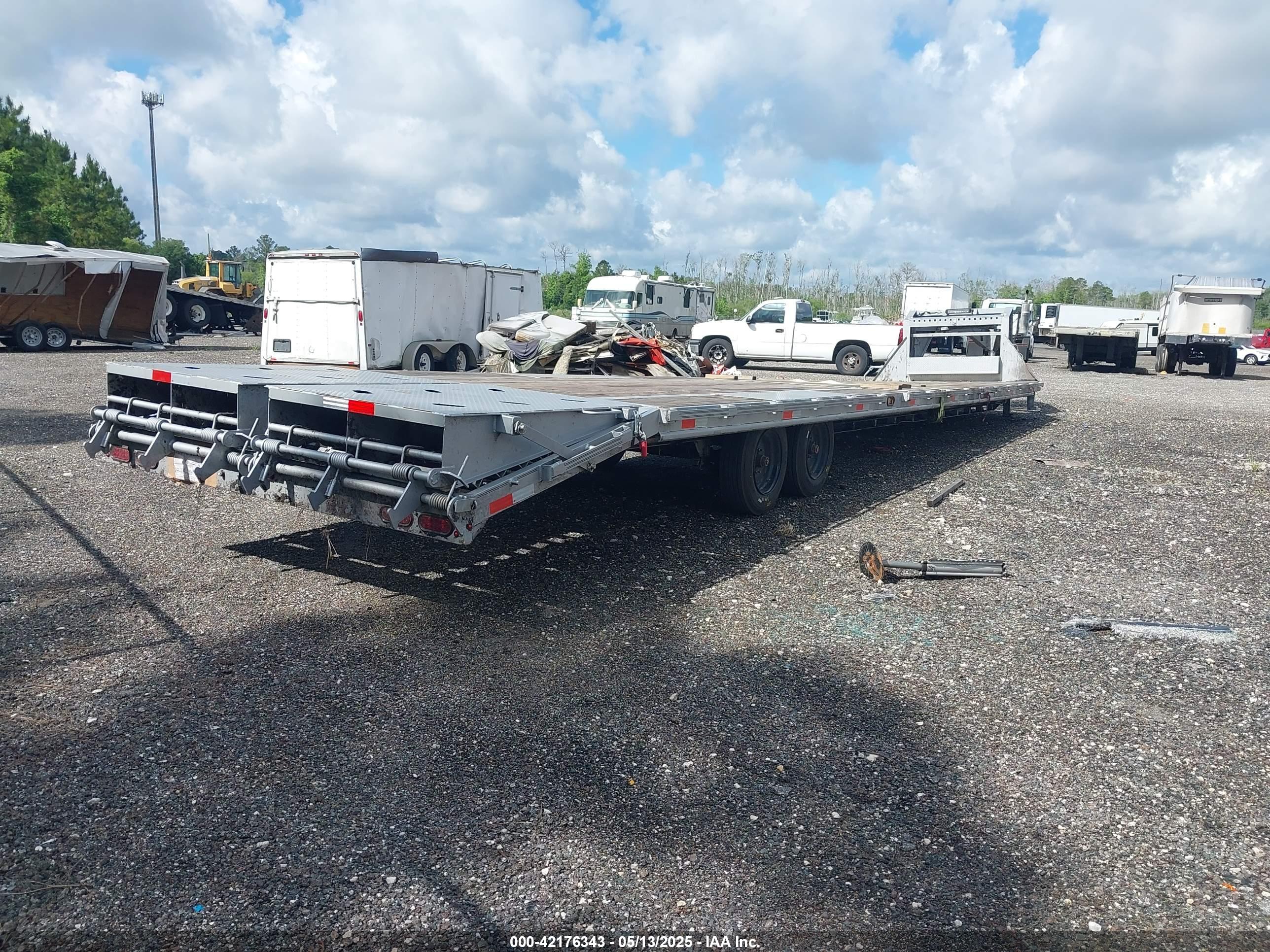 MP TRAILERS image 4