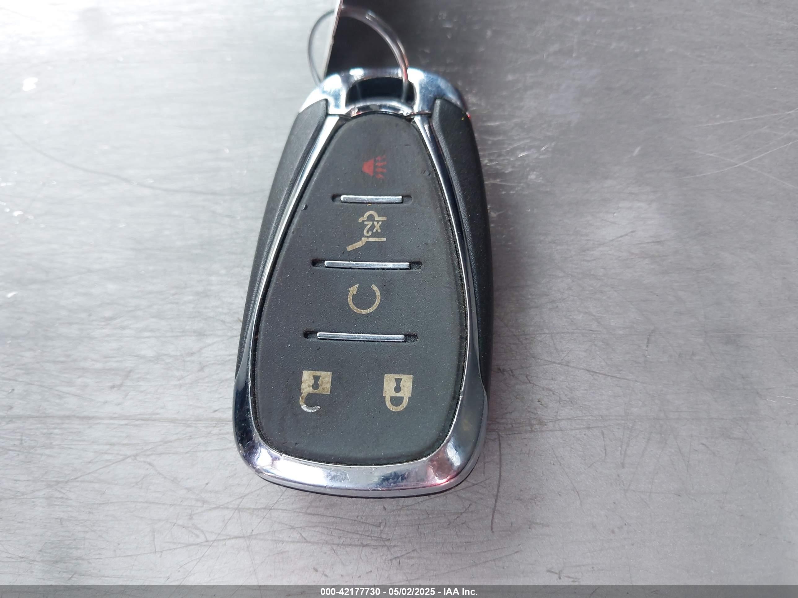 CHEVROLET EQUINOX image 11