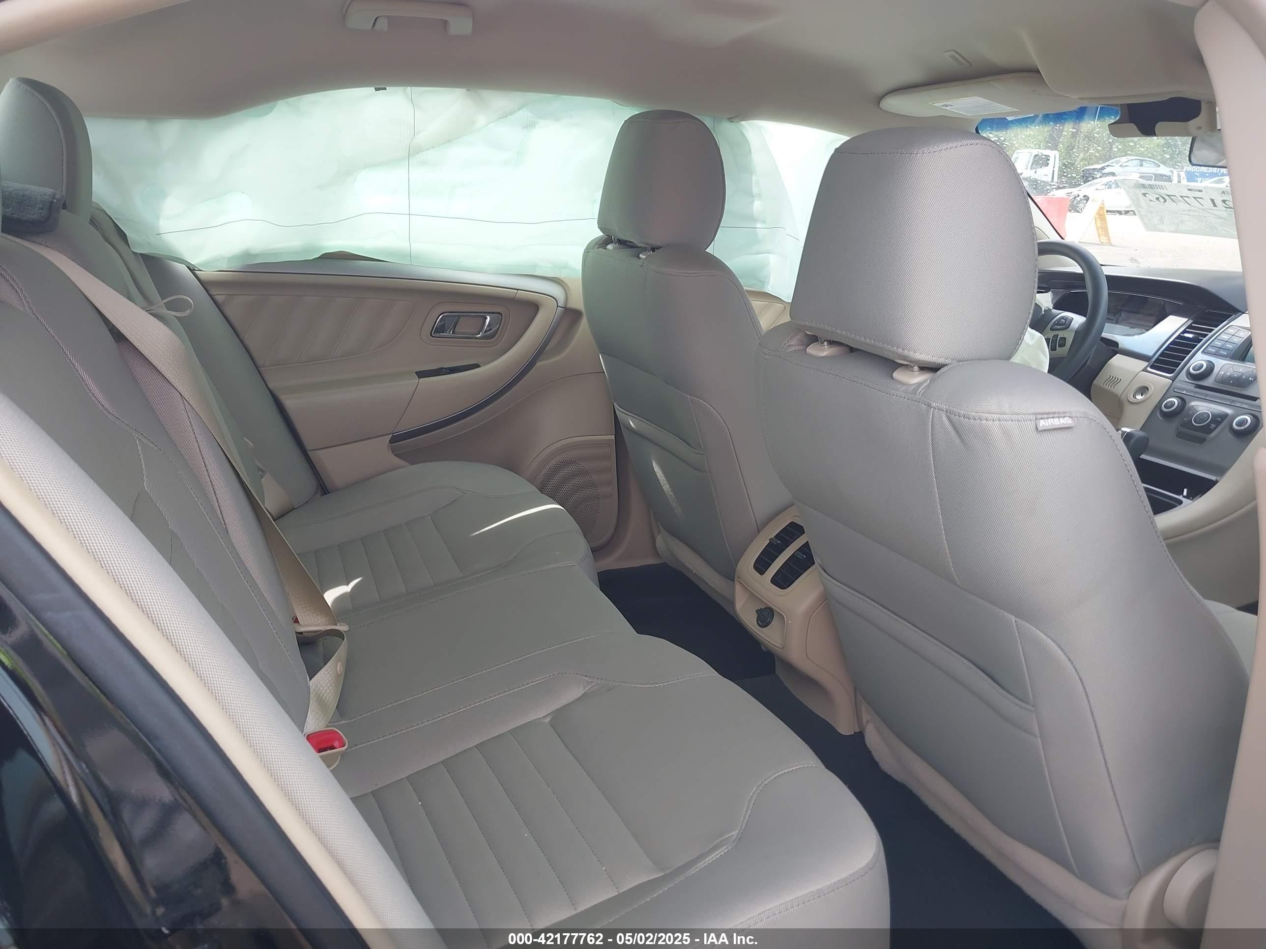 FORD TAURUS image 8