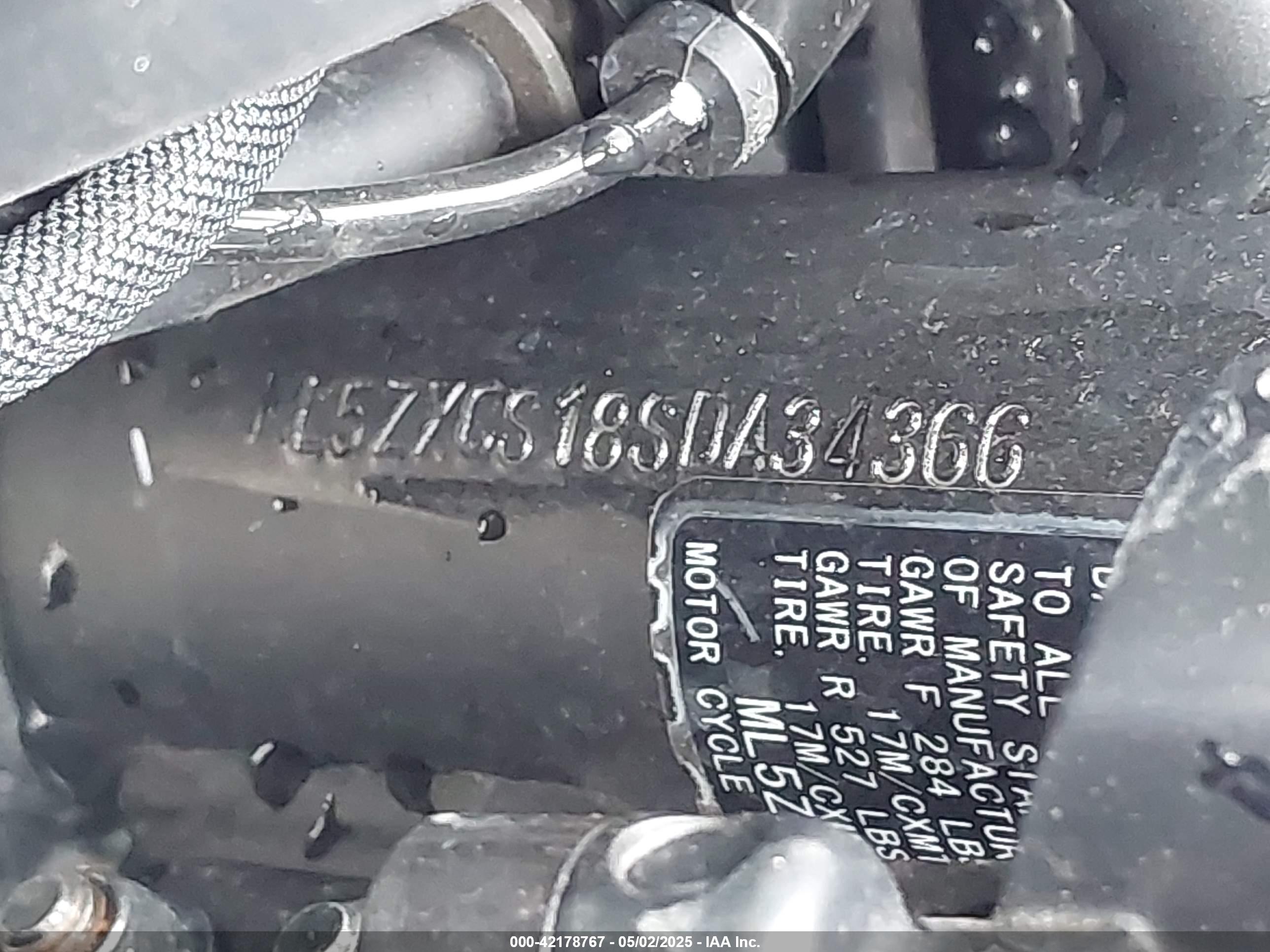 KAWASAKI ZX400 image 10