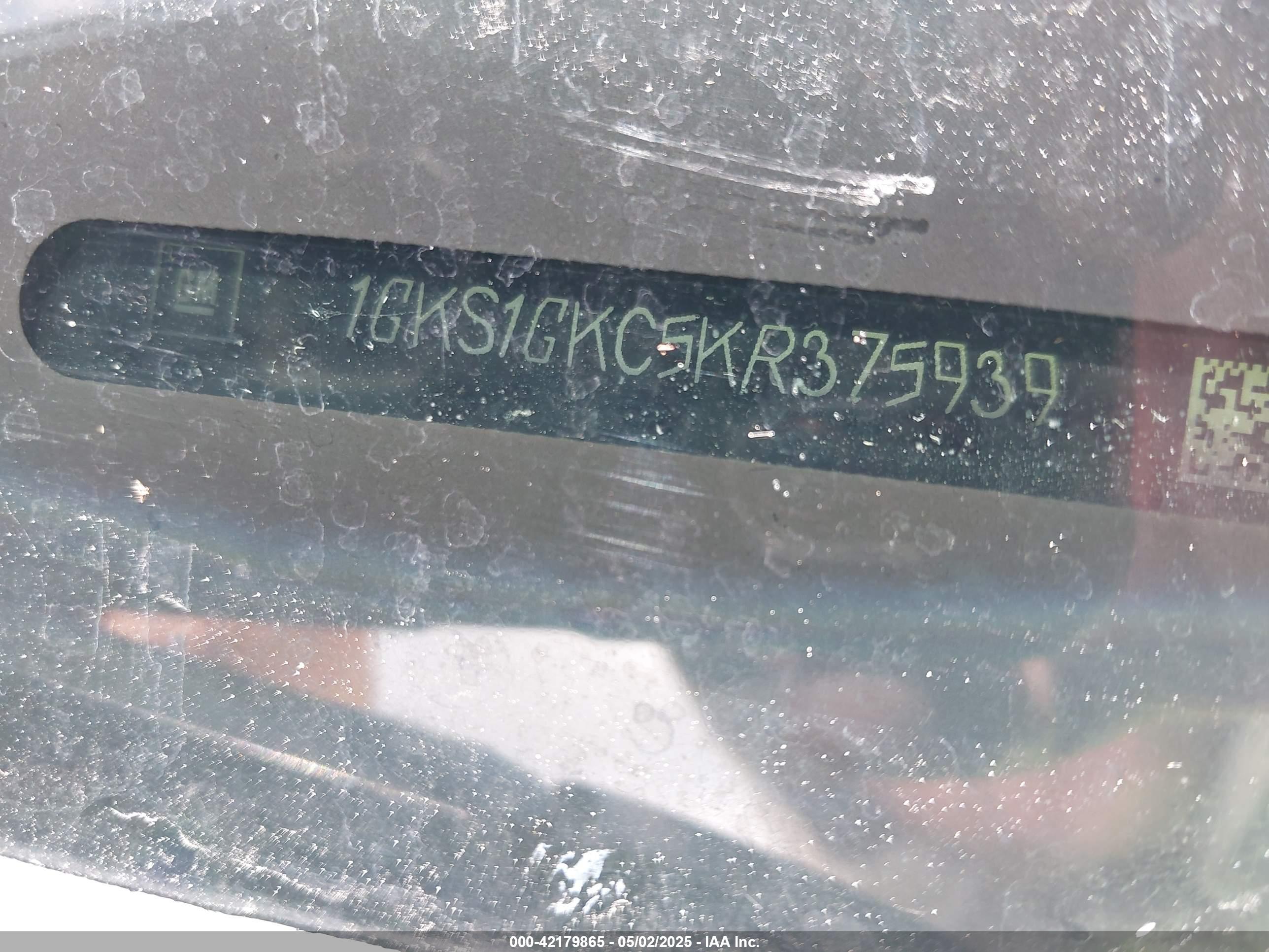 GMC YUKON image 9