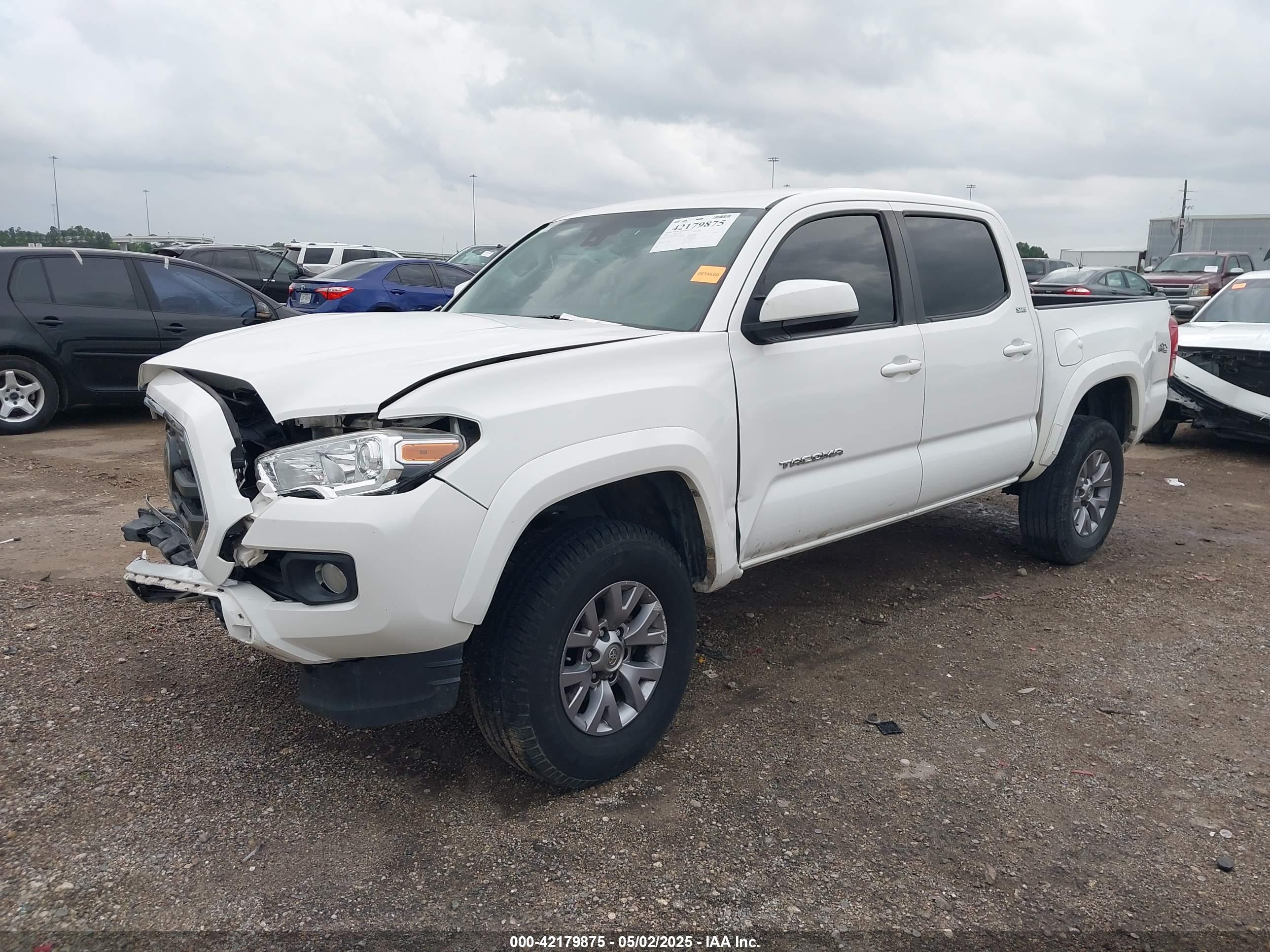 TOYOTA TACOMA image 2