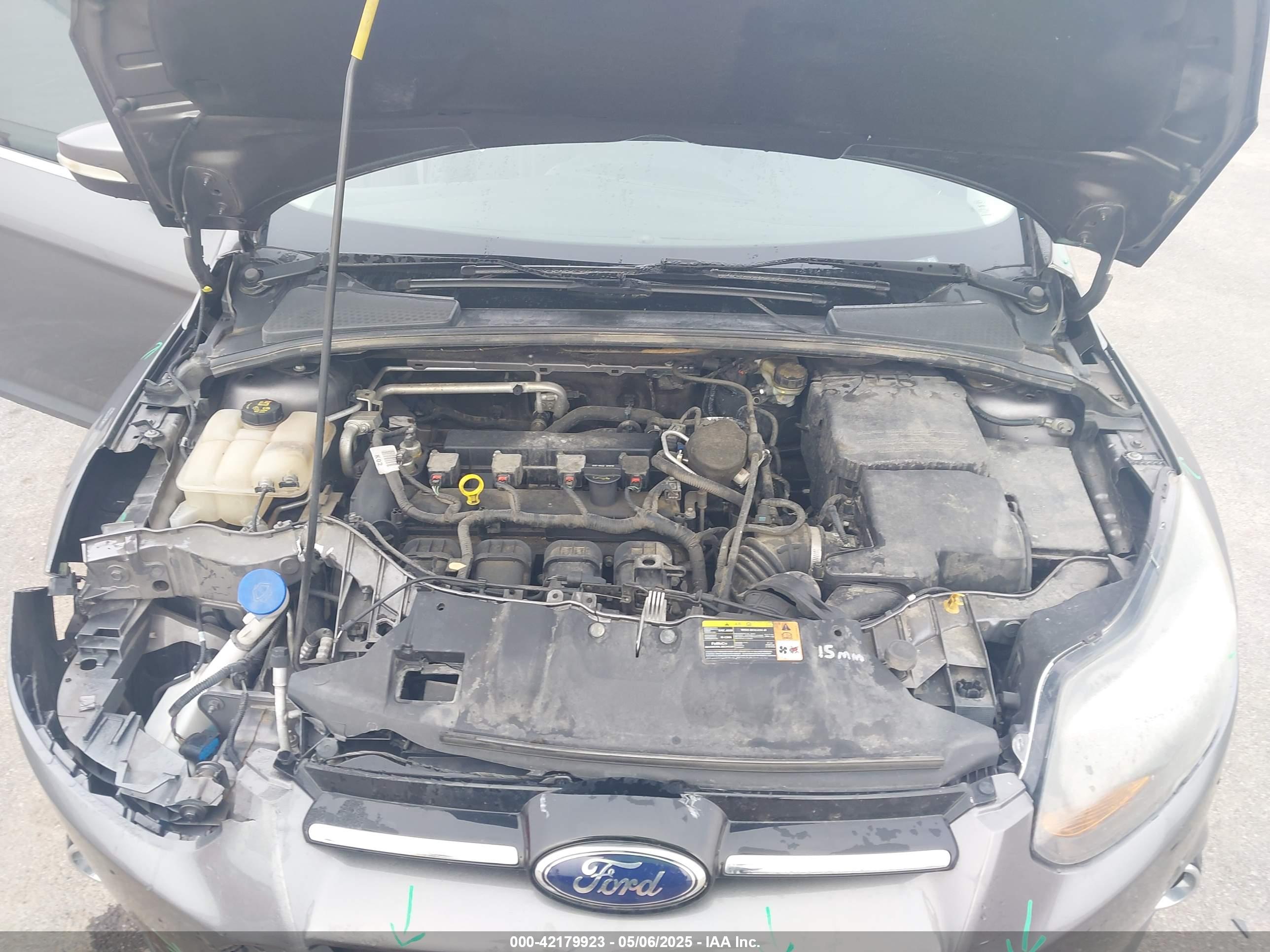 FORD FOCUS image 10