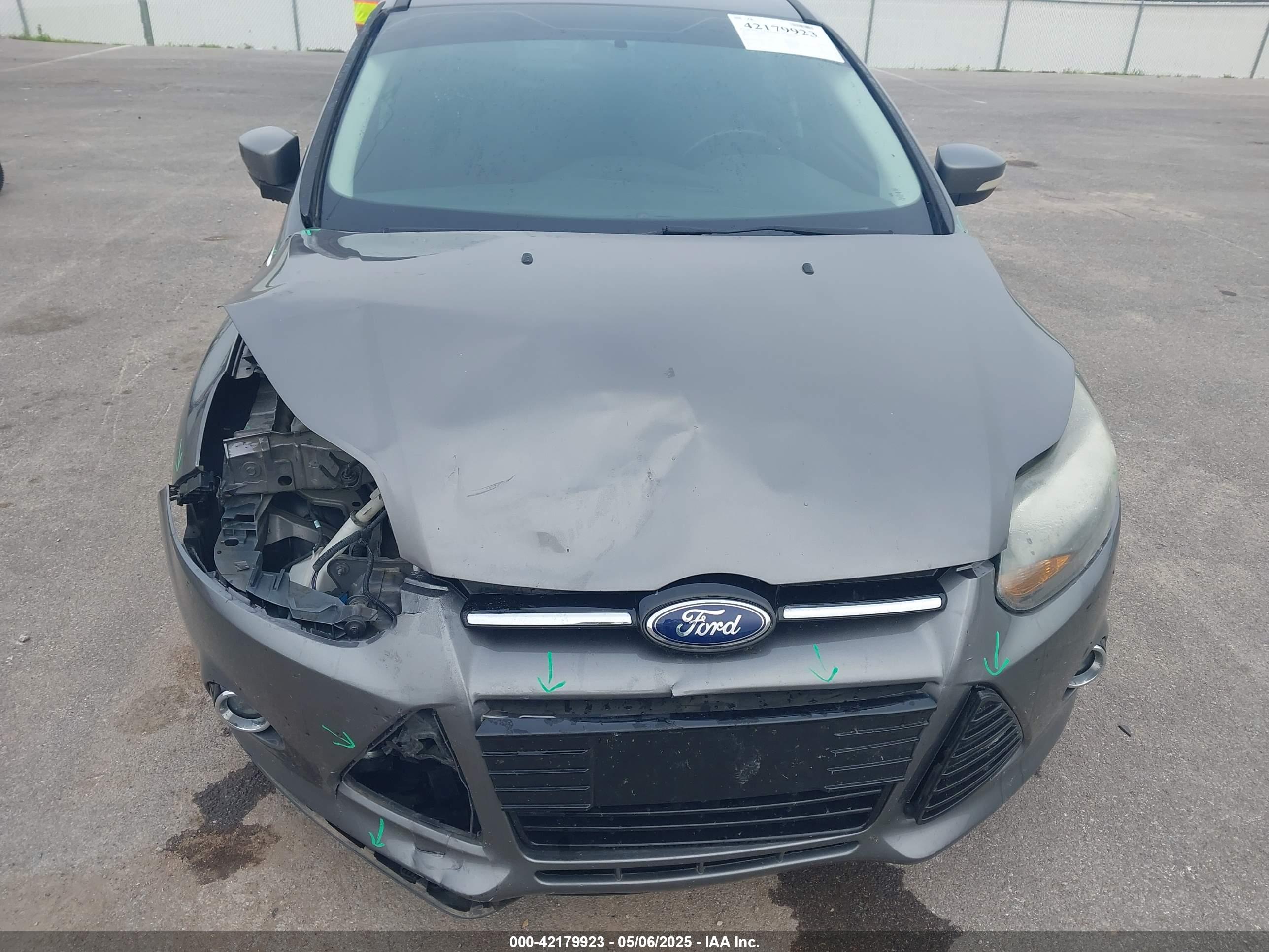 FORD FOCUS image 6