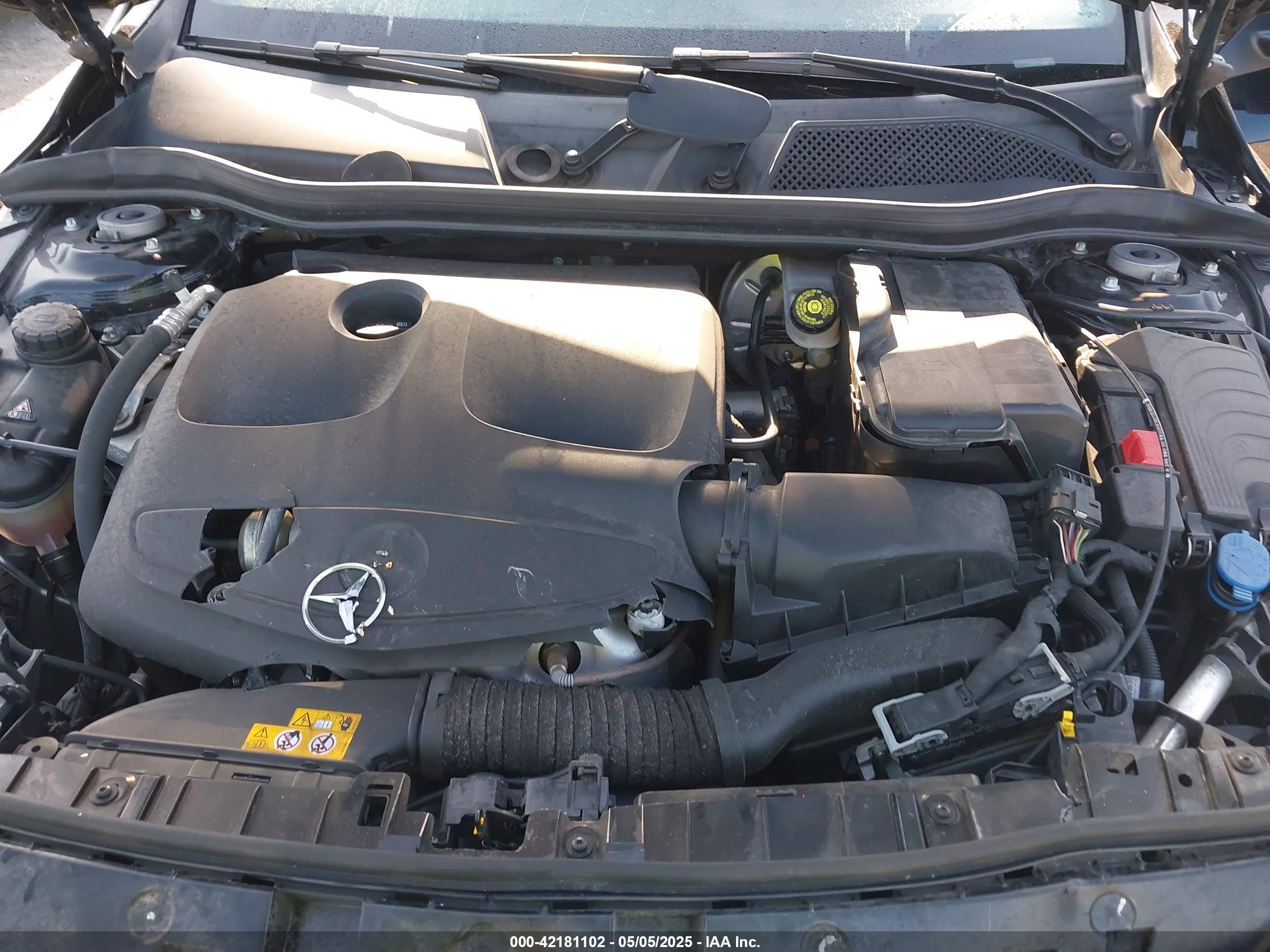 MERCEDES-BENZ GLA image 10