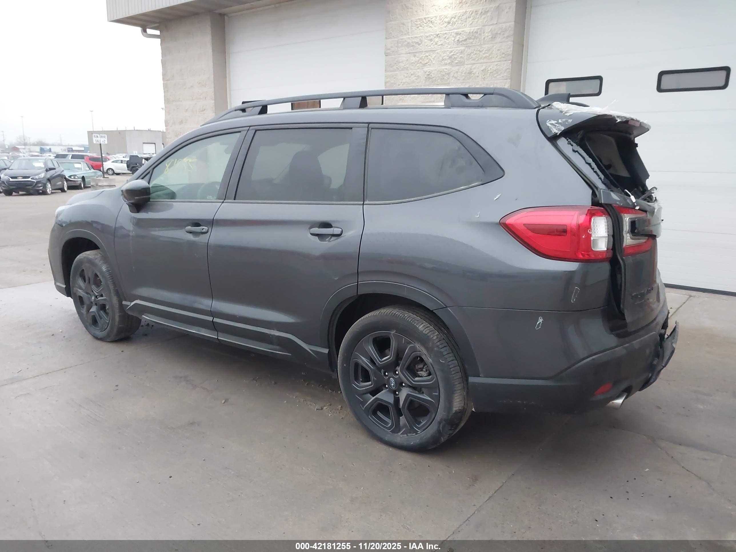 SUBARU ASCENT image 3