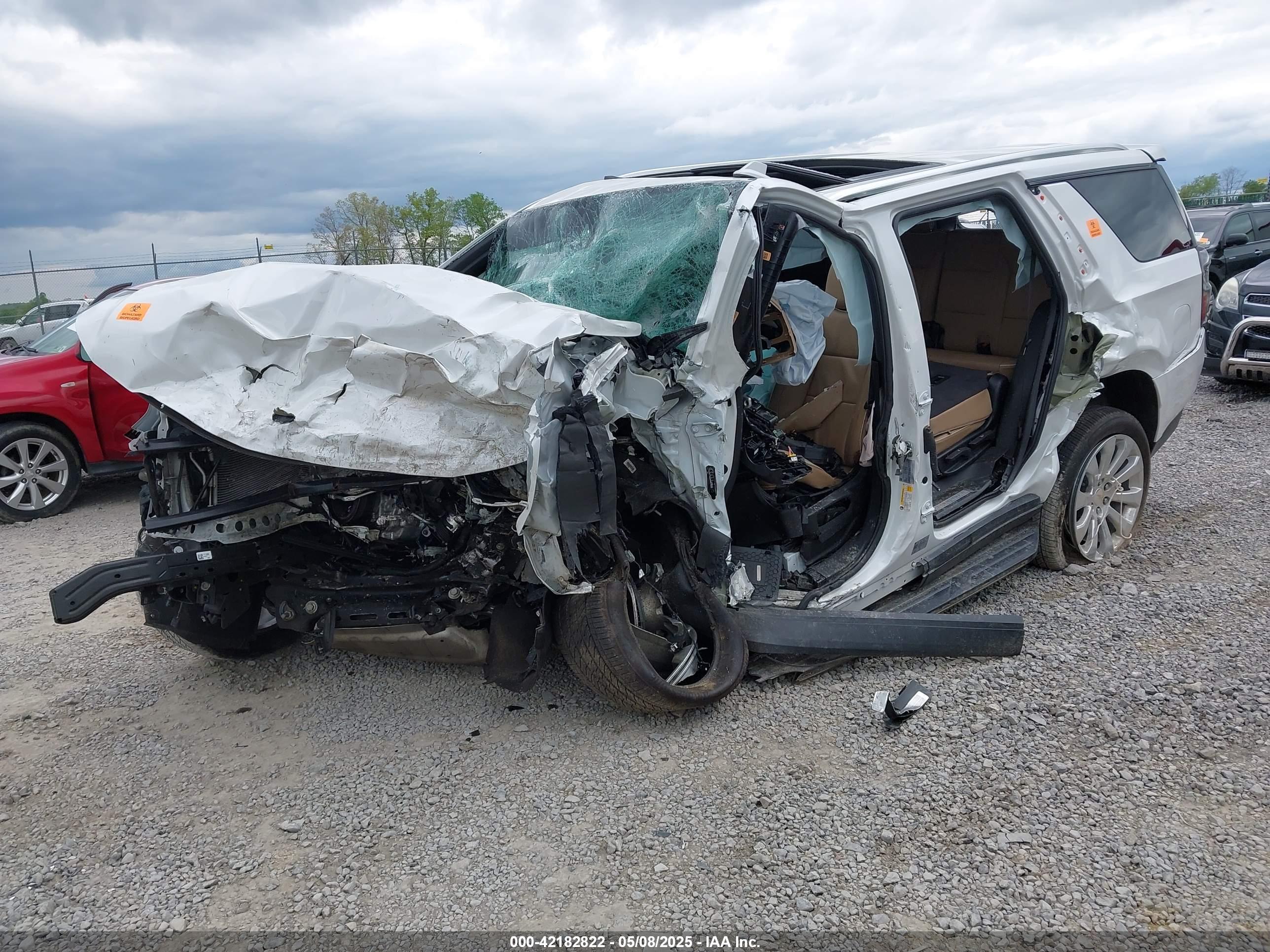 CHEVROLET TAHOE image 2