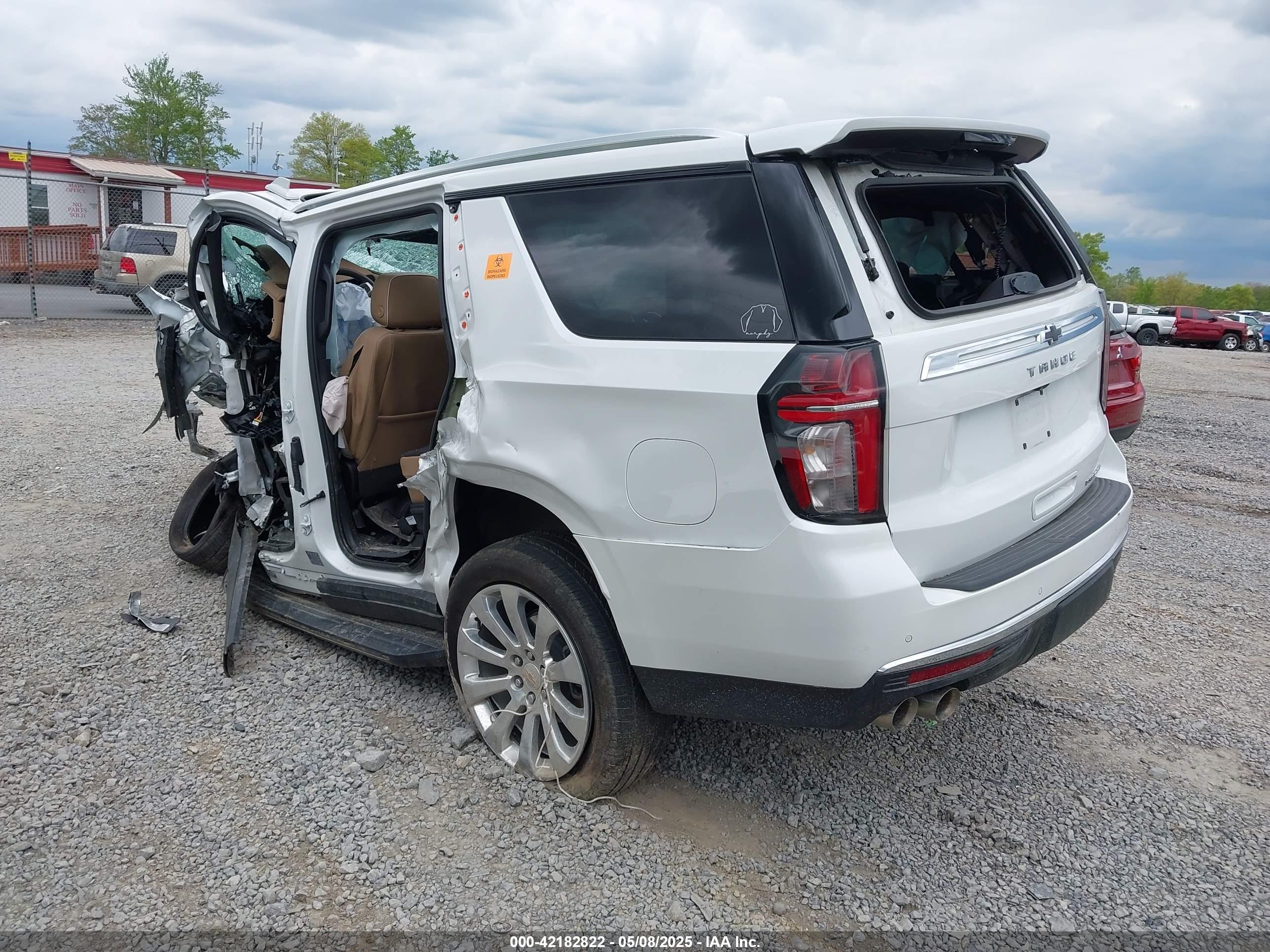 CHEVROLET TAHOE image 3