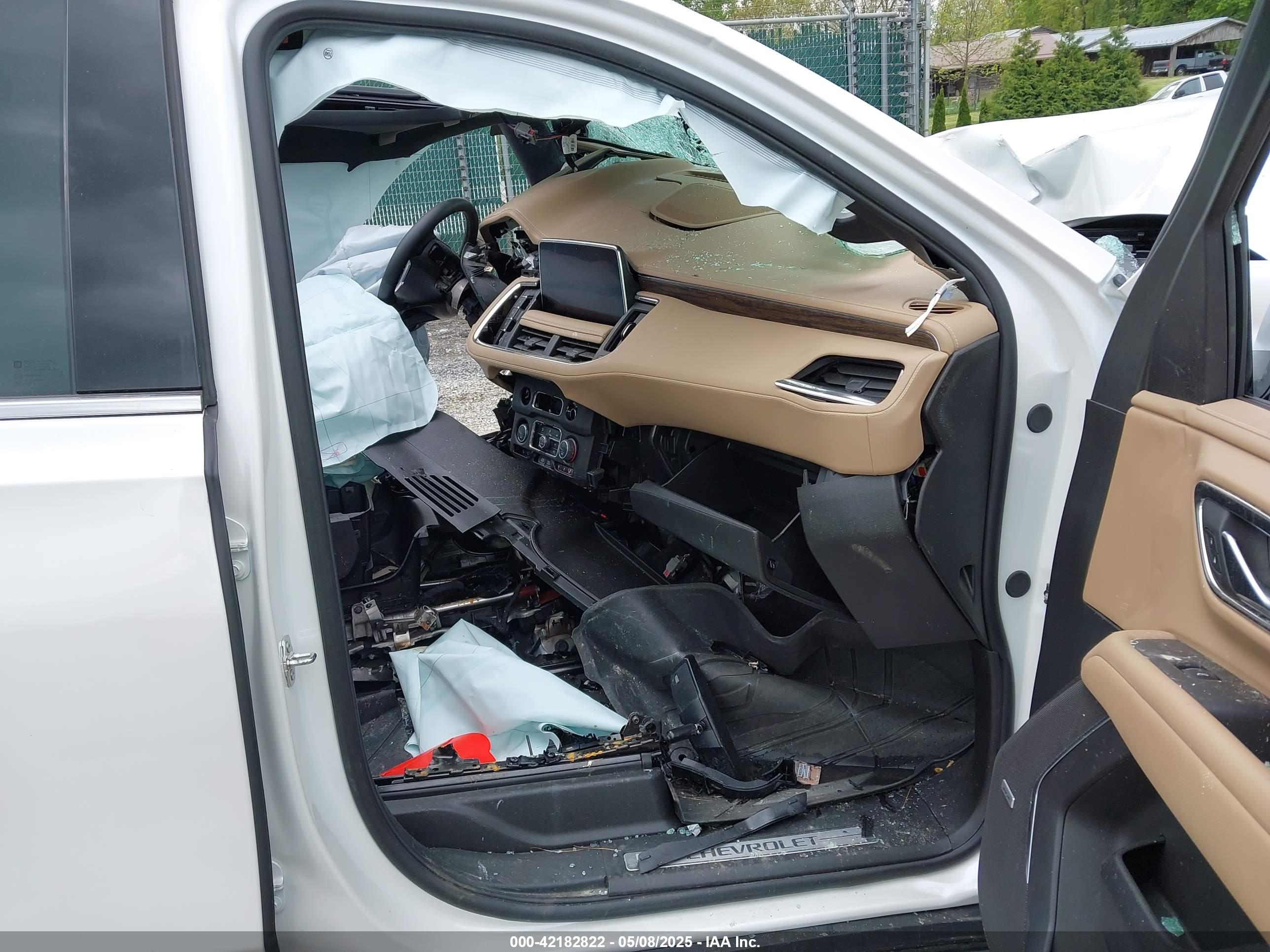 CHEVROLET TAHOE image 5