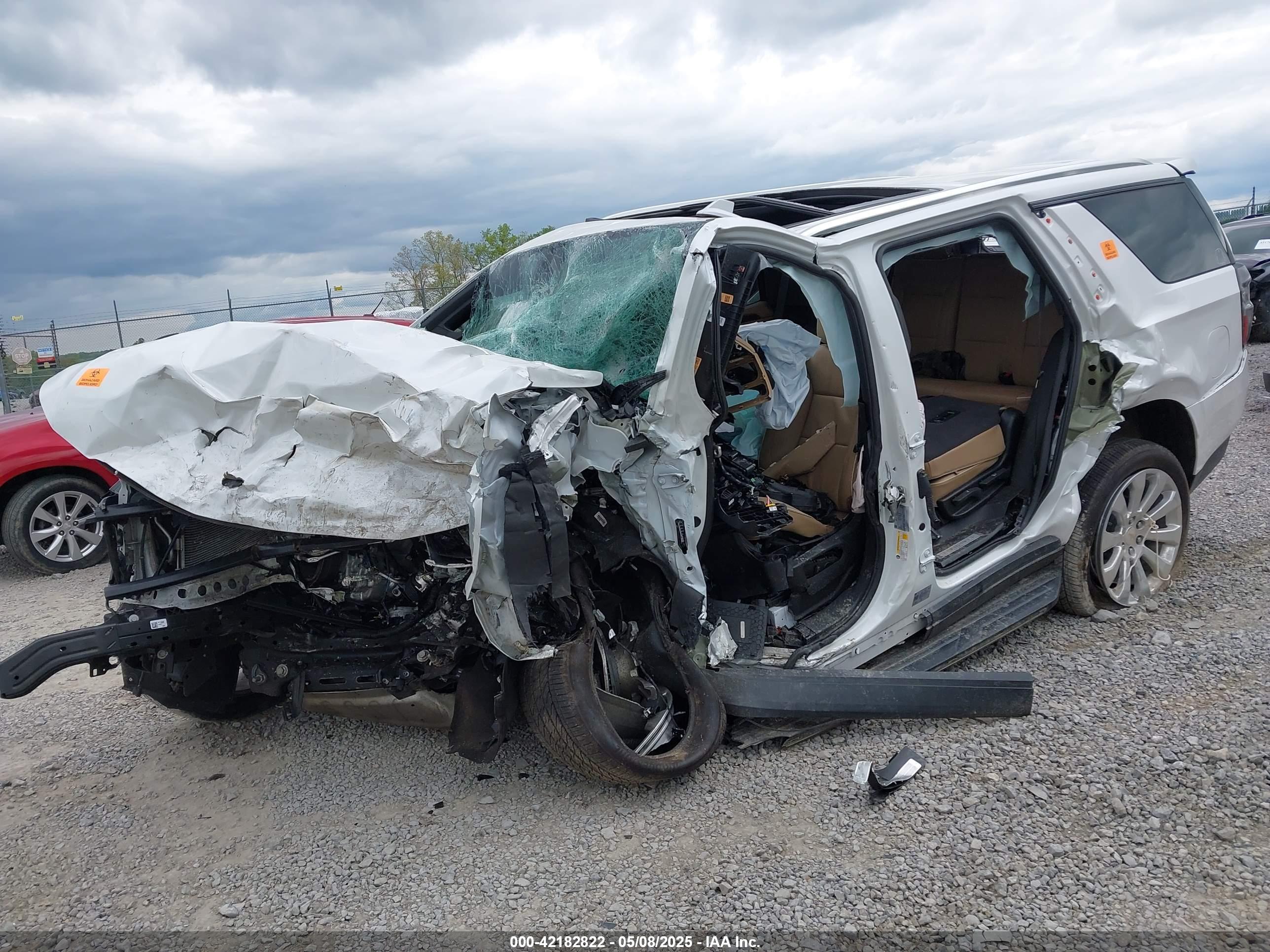 CHEVROLET TAHOE image 6