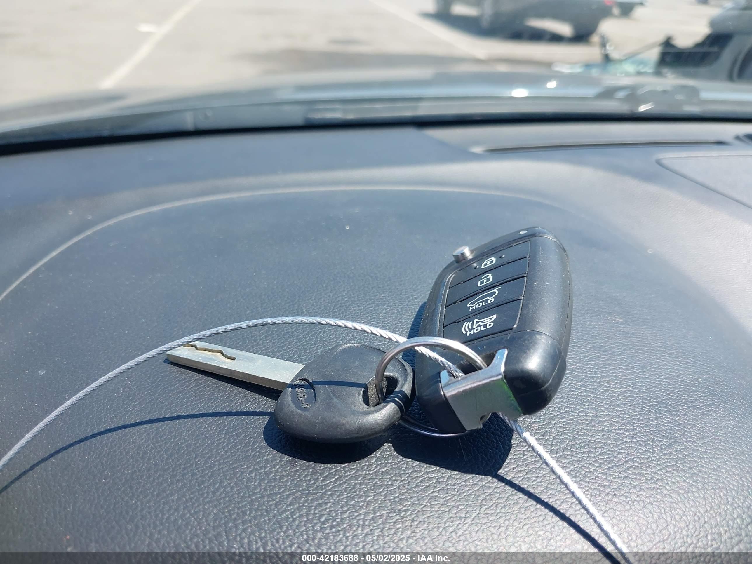 HYUNDAI KONA image 11