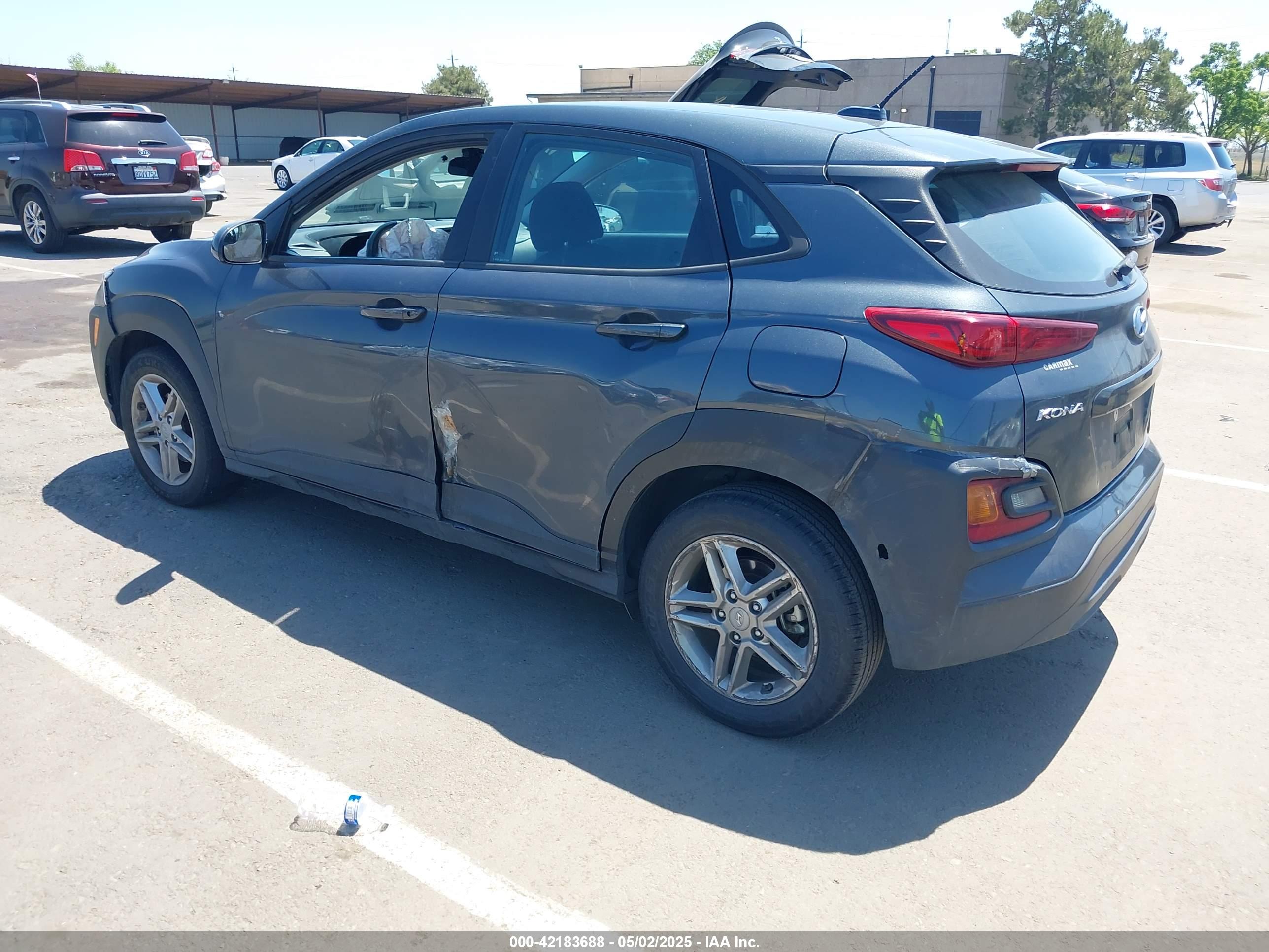 HYUNDAI KONA image 3