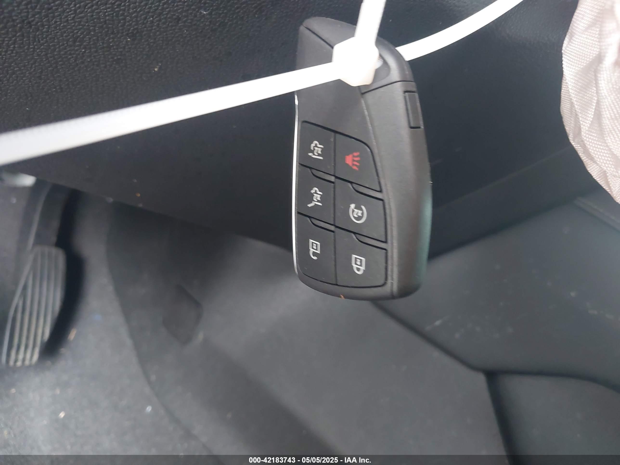 CHEVROLET TAHOE image 11