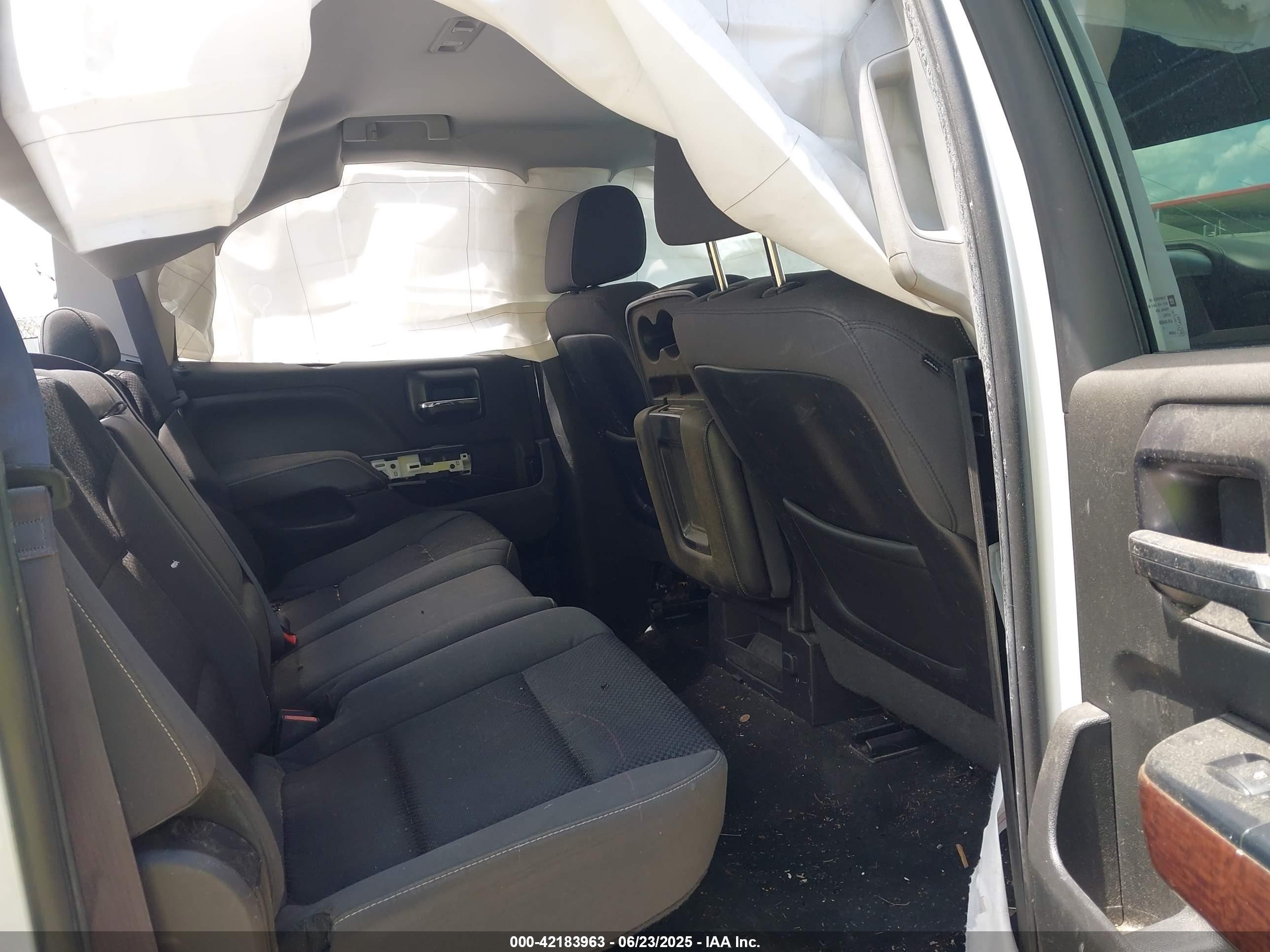 GMC SIERRA image 8