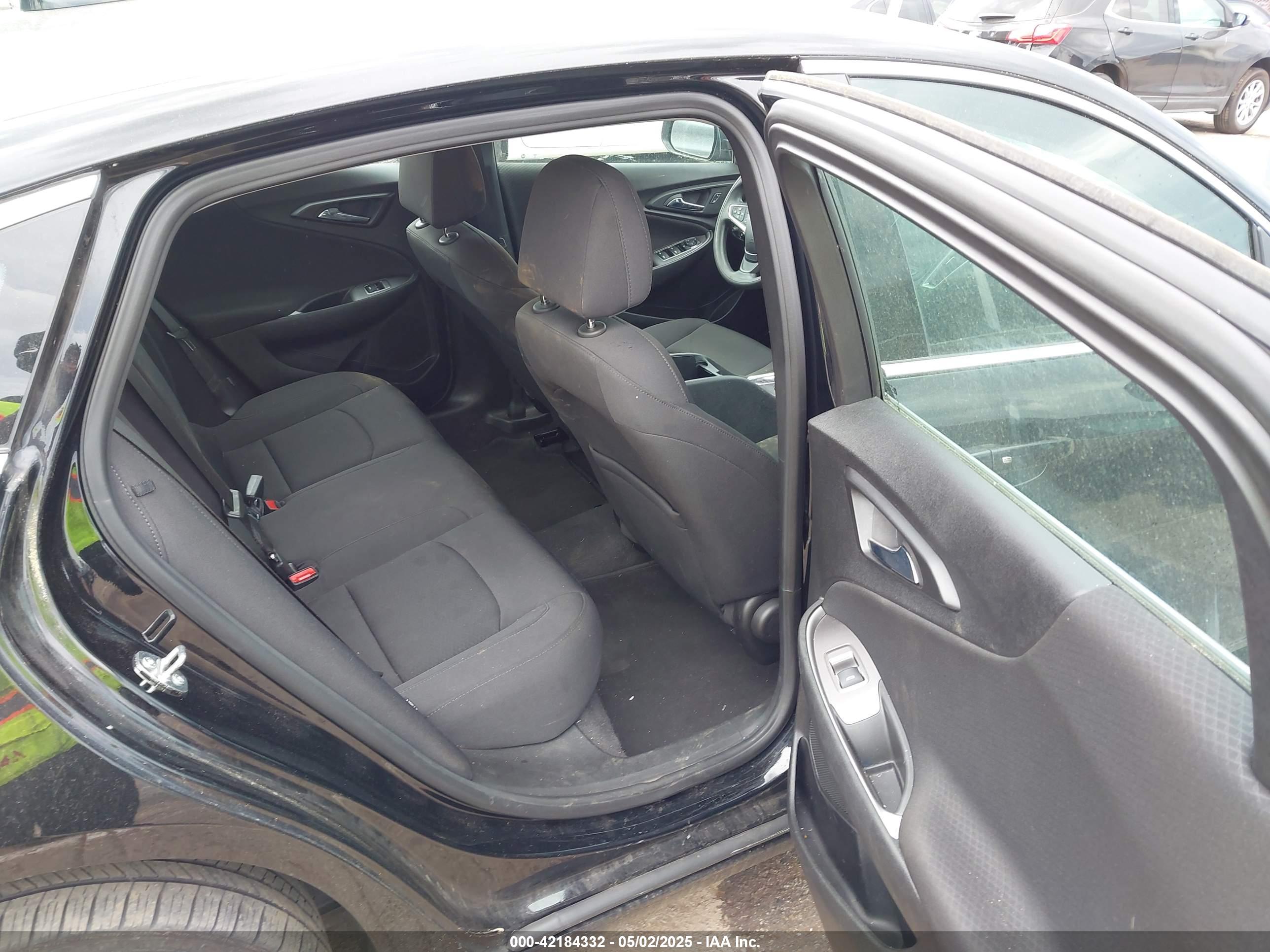 CHEVROLET MALIBU image 8
