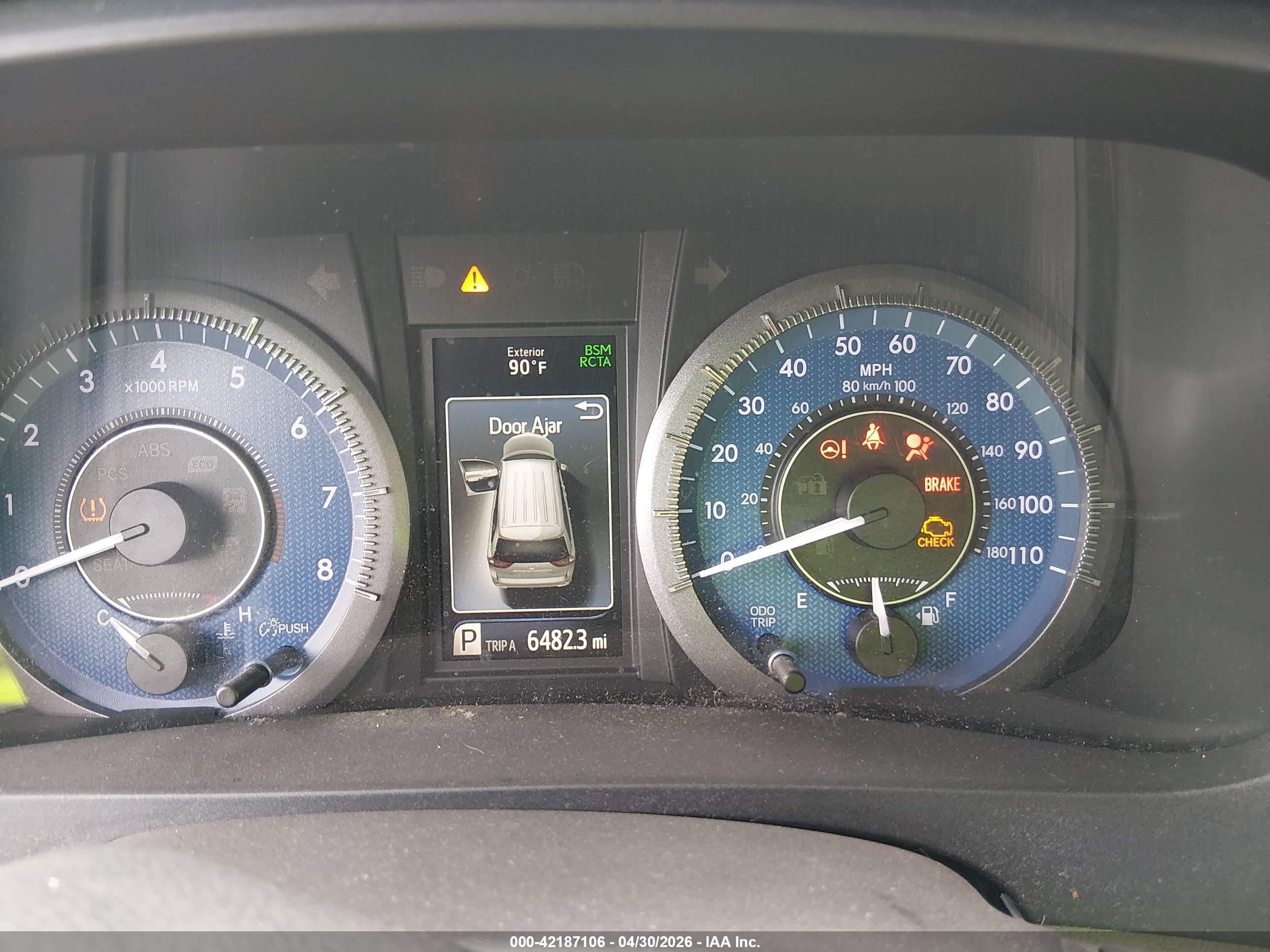 TOYOTA SIENNA image 7