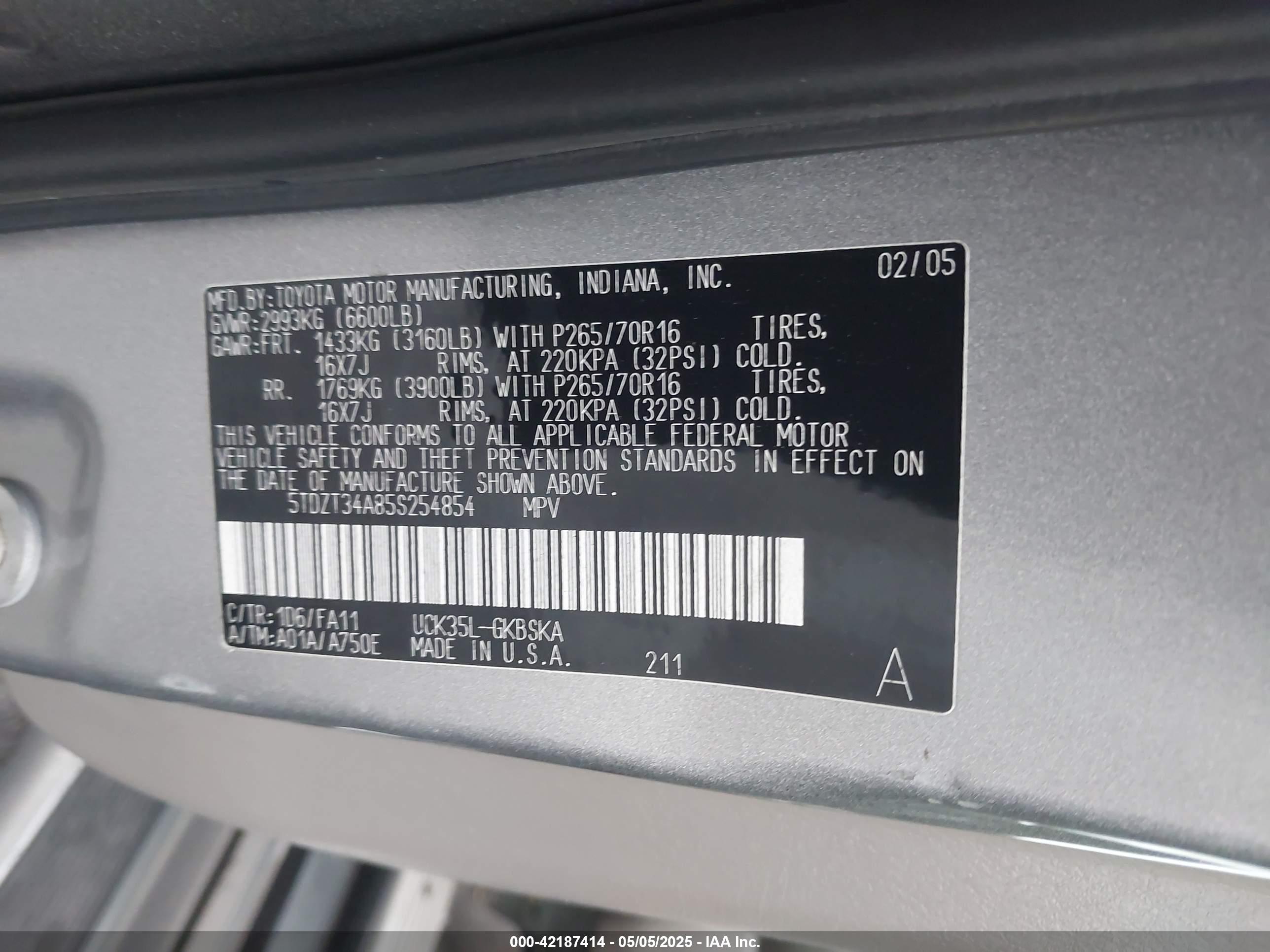 TOYOTA SEQUOIA image 9