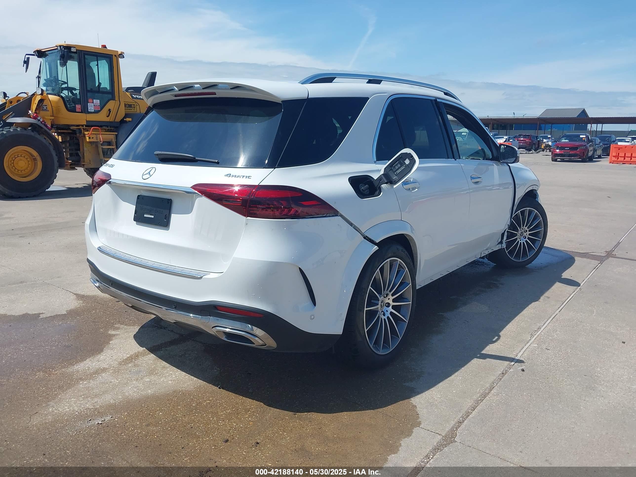 MERCEDES-BENZ GLE image 4