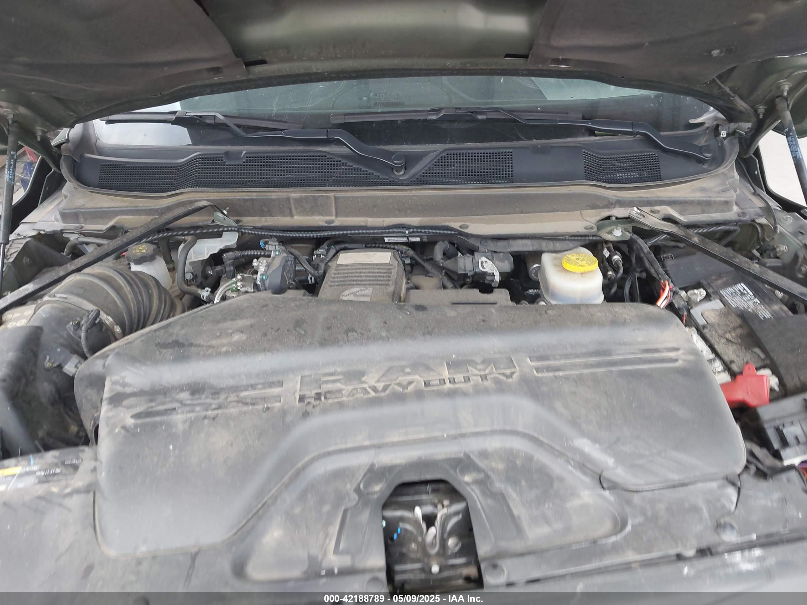 RAM 2500 image 10