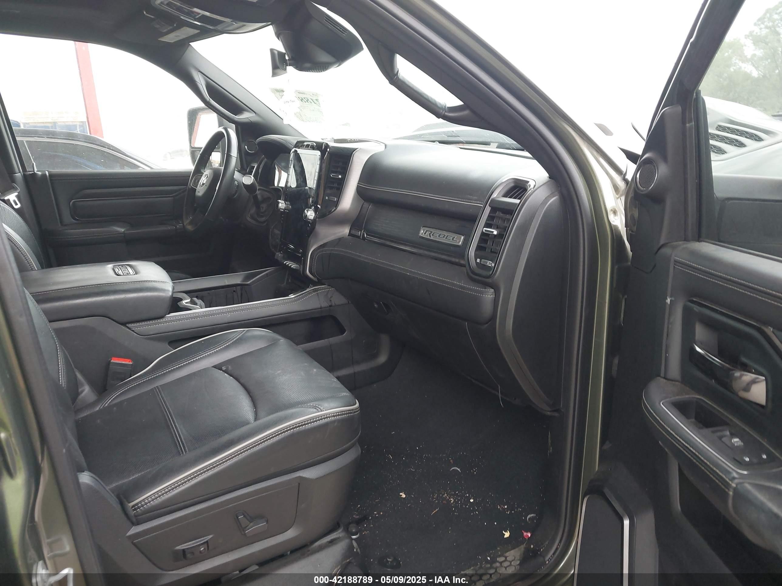RAM 2500 image 5