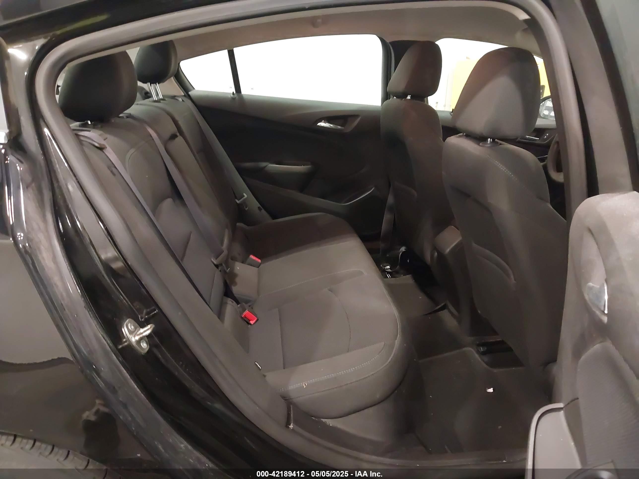 CHEVROLET CRUZE image 8