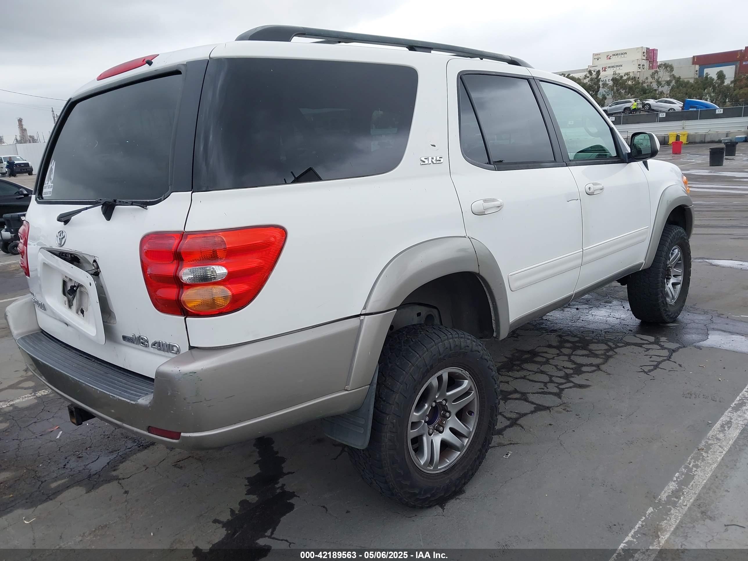 TOYOTA SEQUOIA image 4