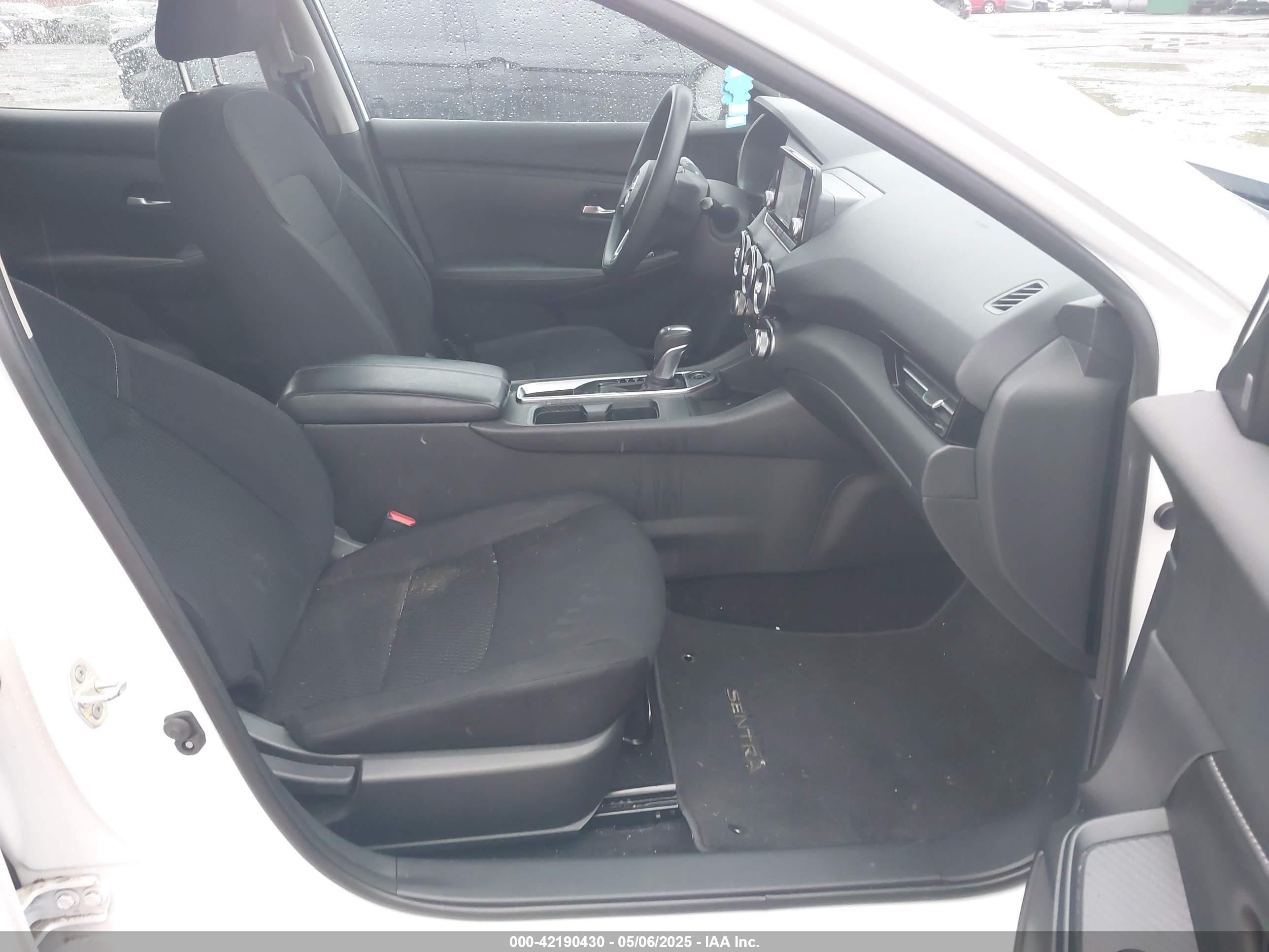 NISSAN SENTRA image 5