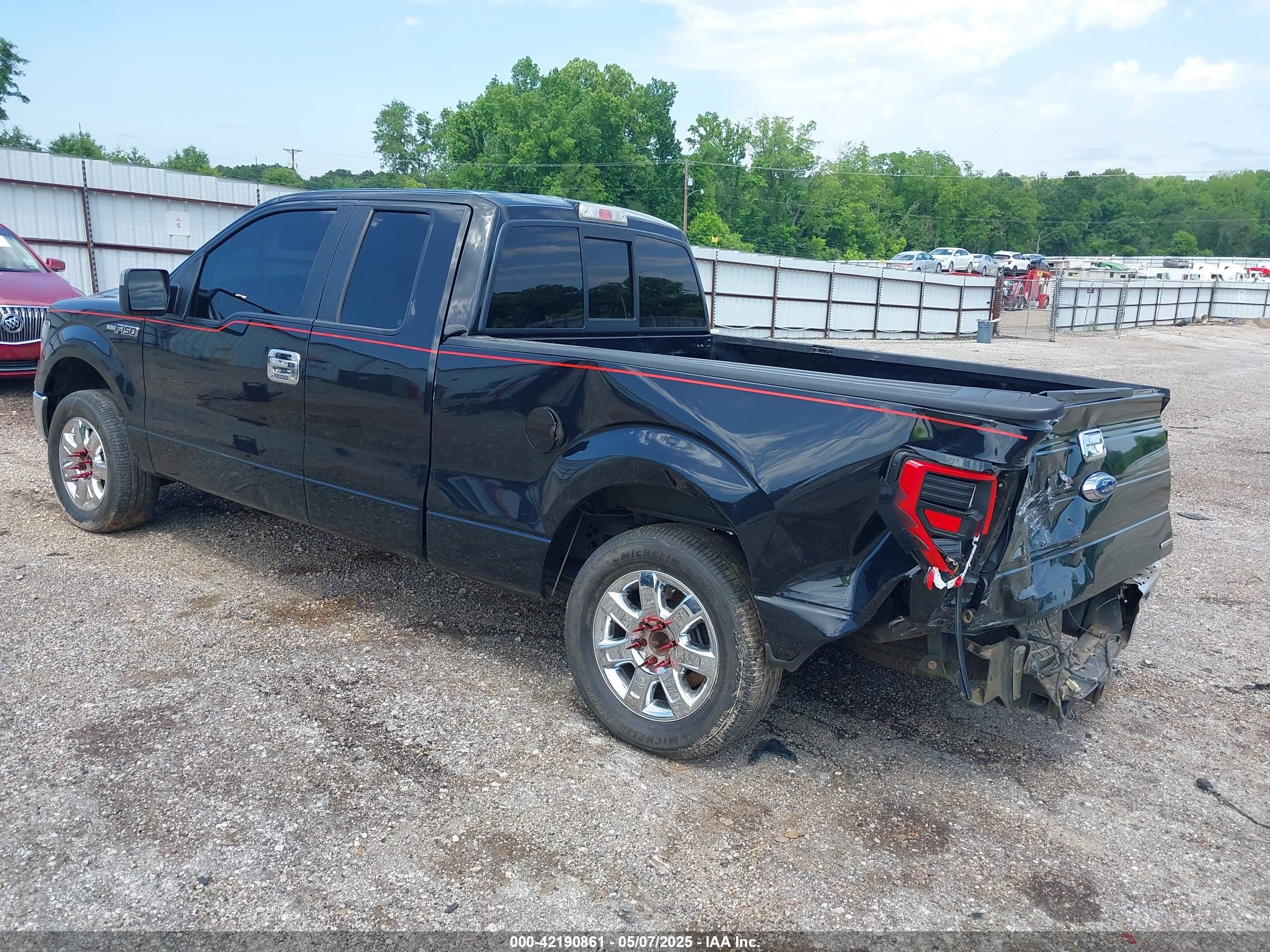 FORD F-150 image 3