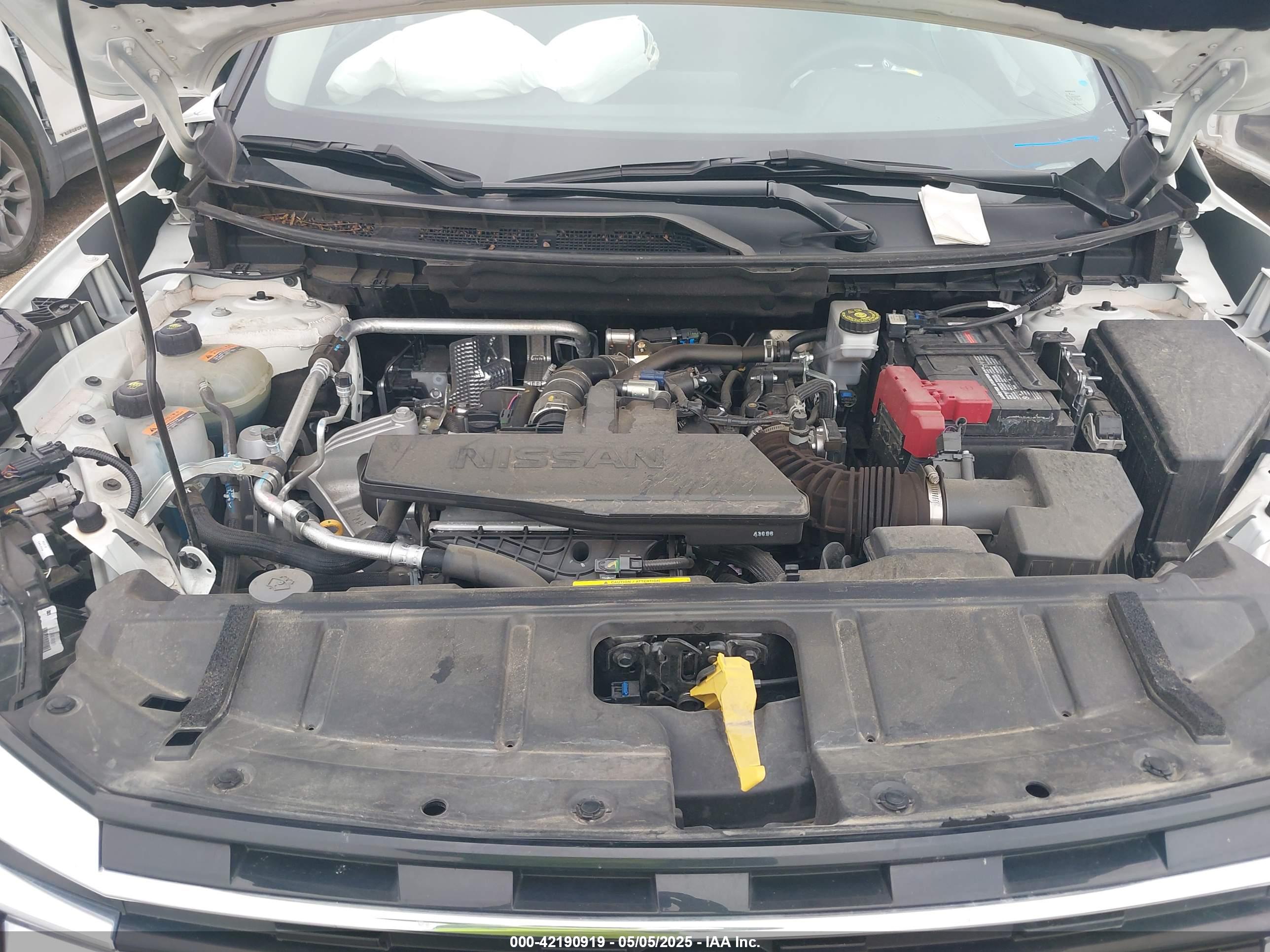 NISSAN ROGUE image 10