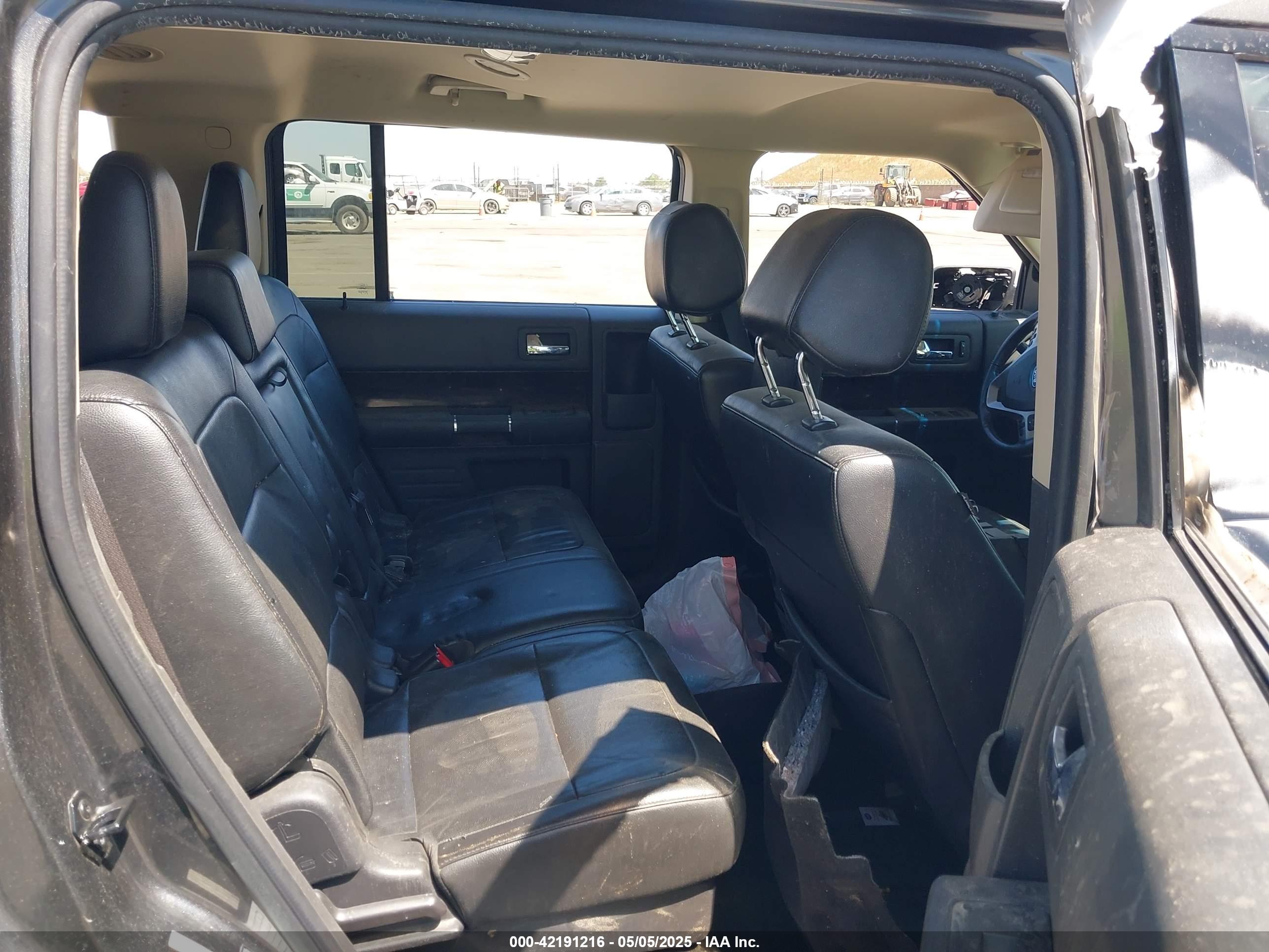 FORD FLEX image 8