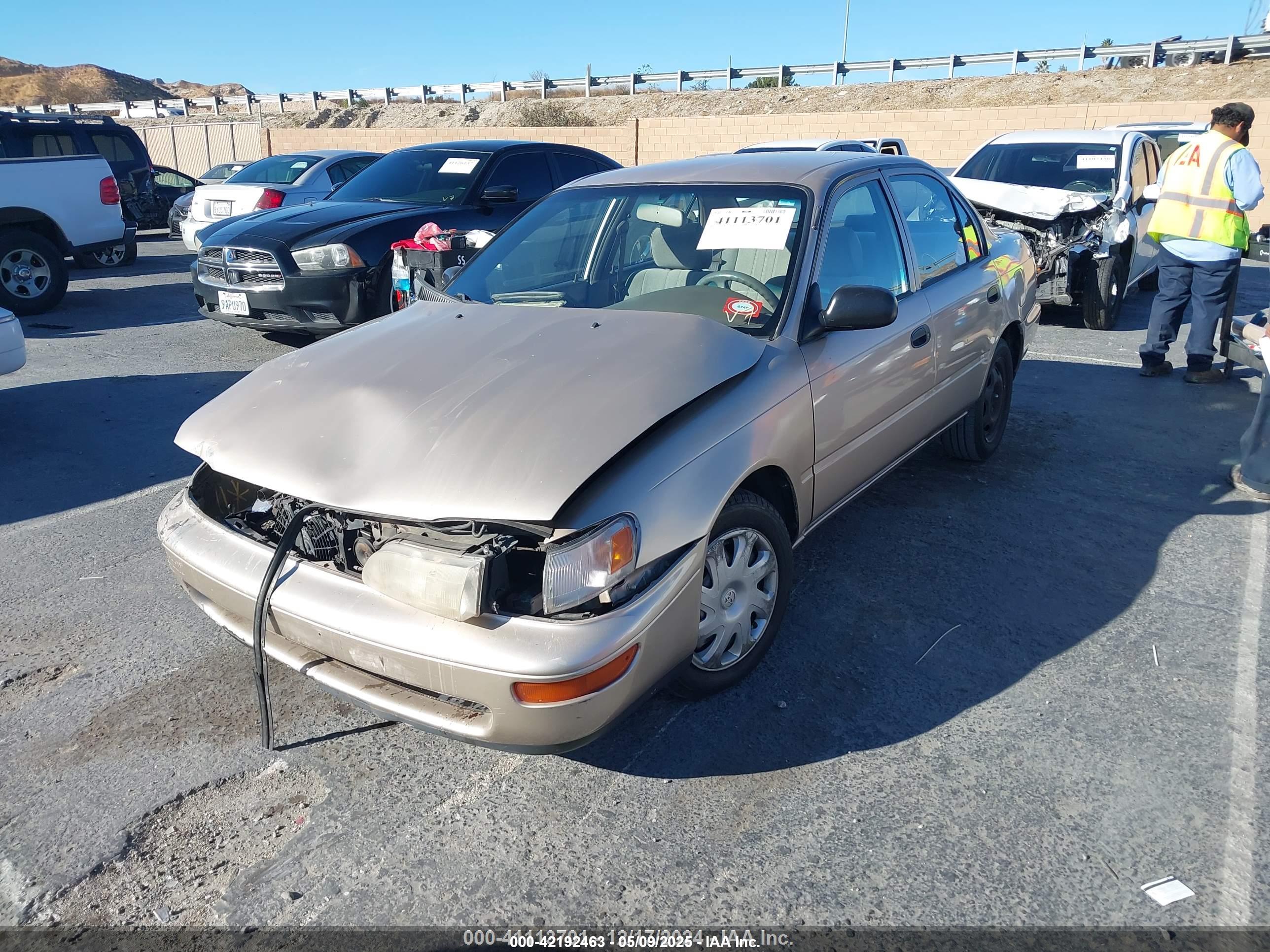 TOYOTA COROLLA image 2