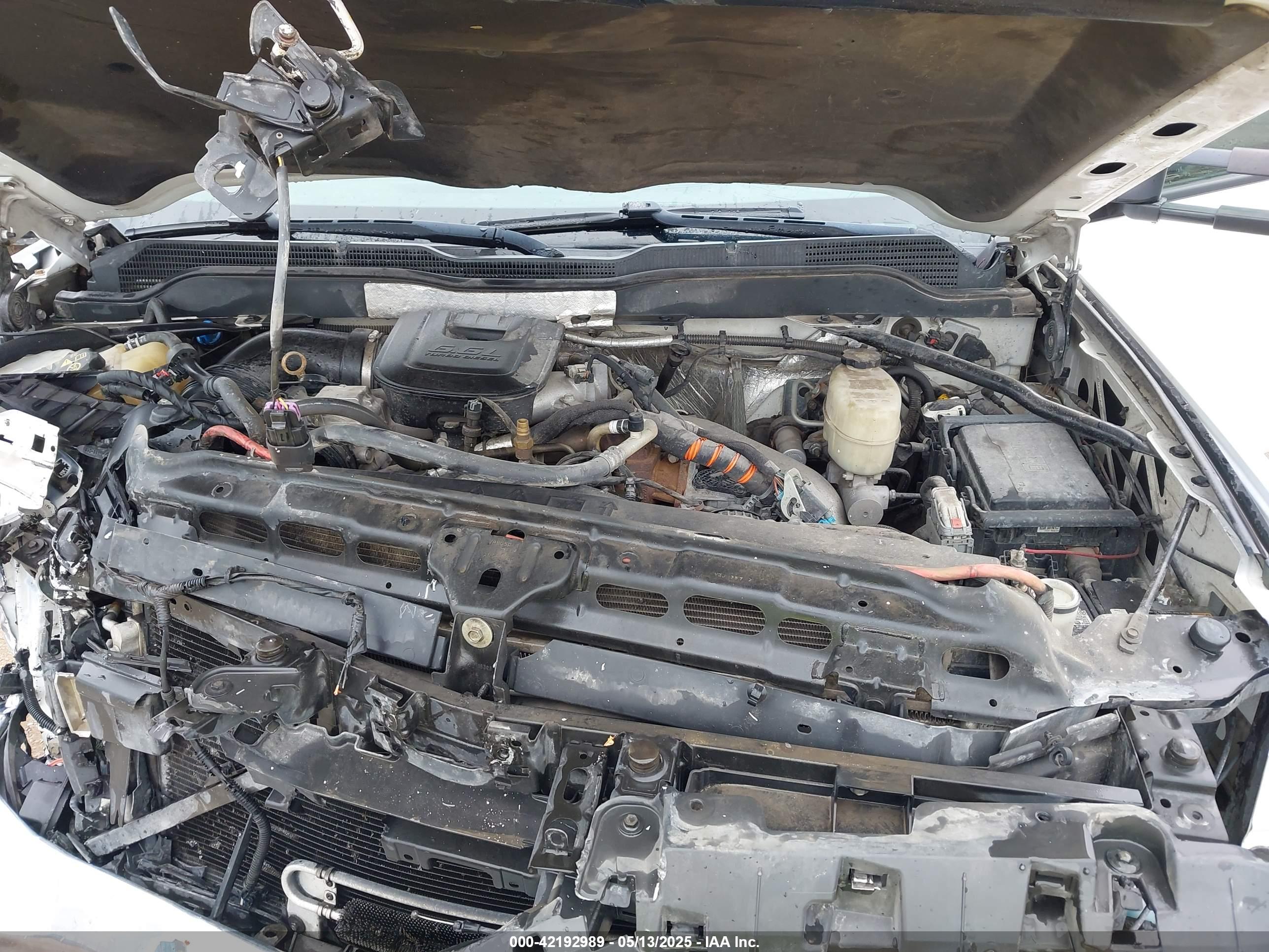 CHEVROLET SILVERADO image 10
