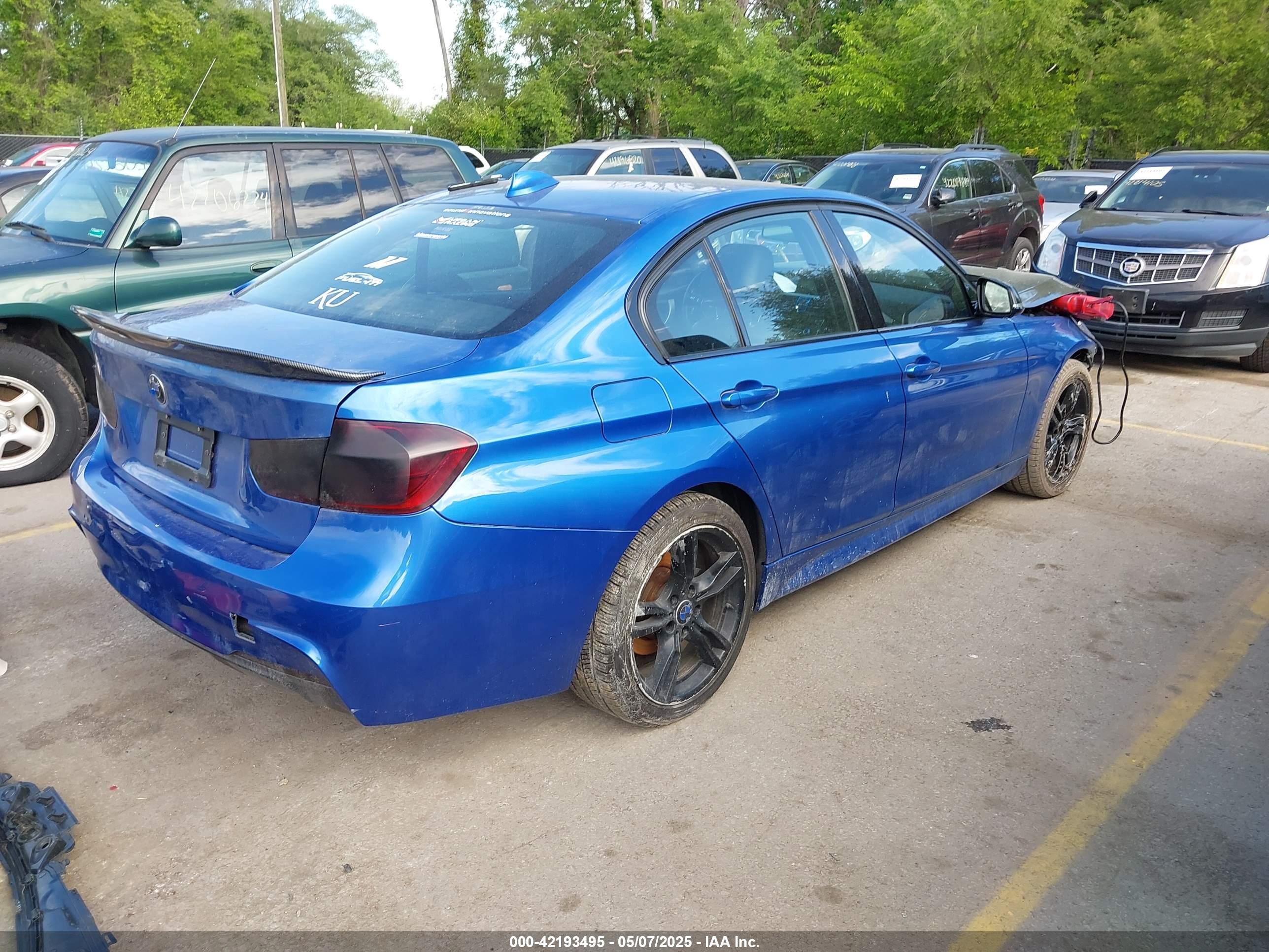 BMW 3 image 4