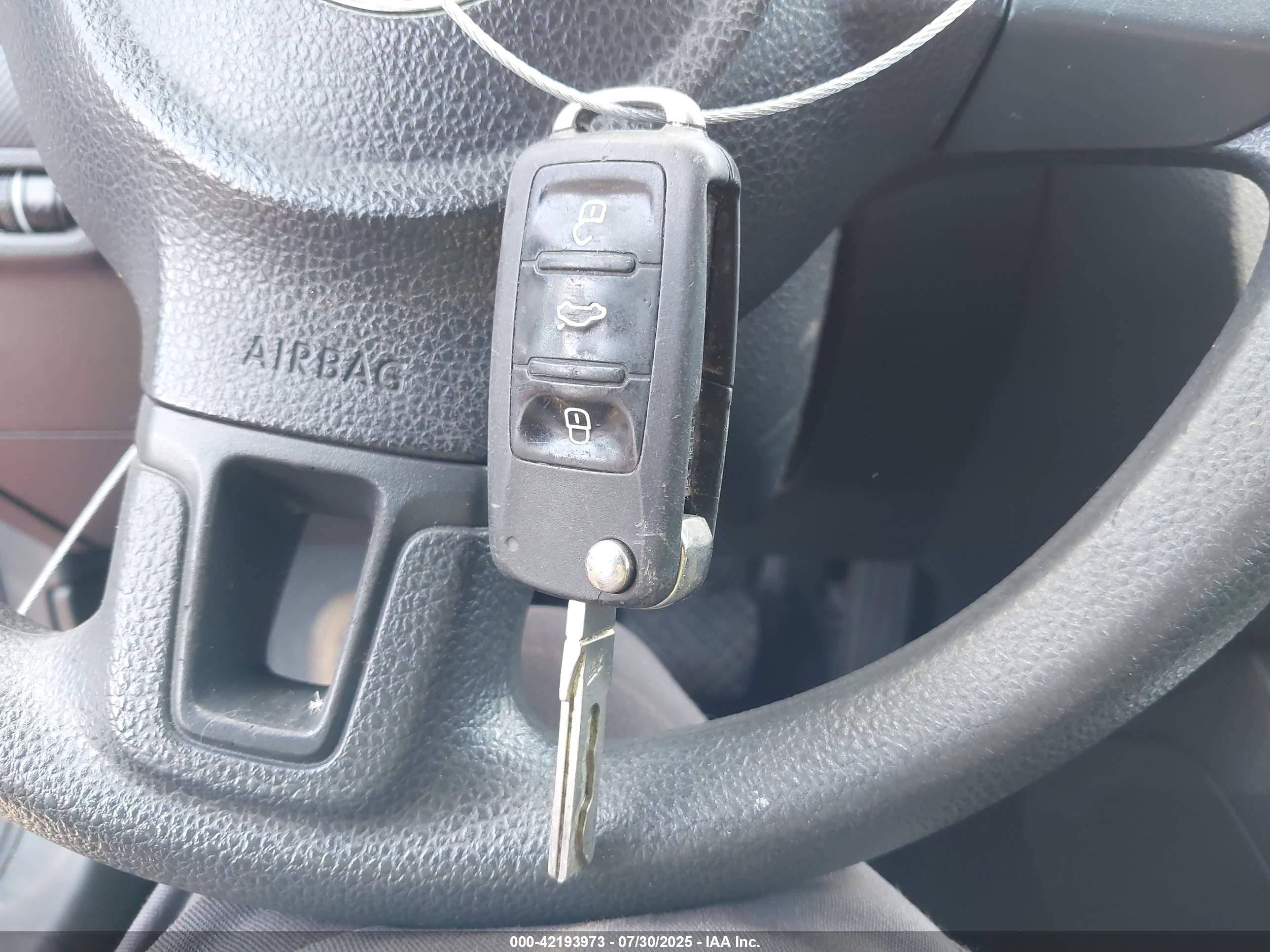 VOLKSWAGEN JETTA image 11