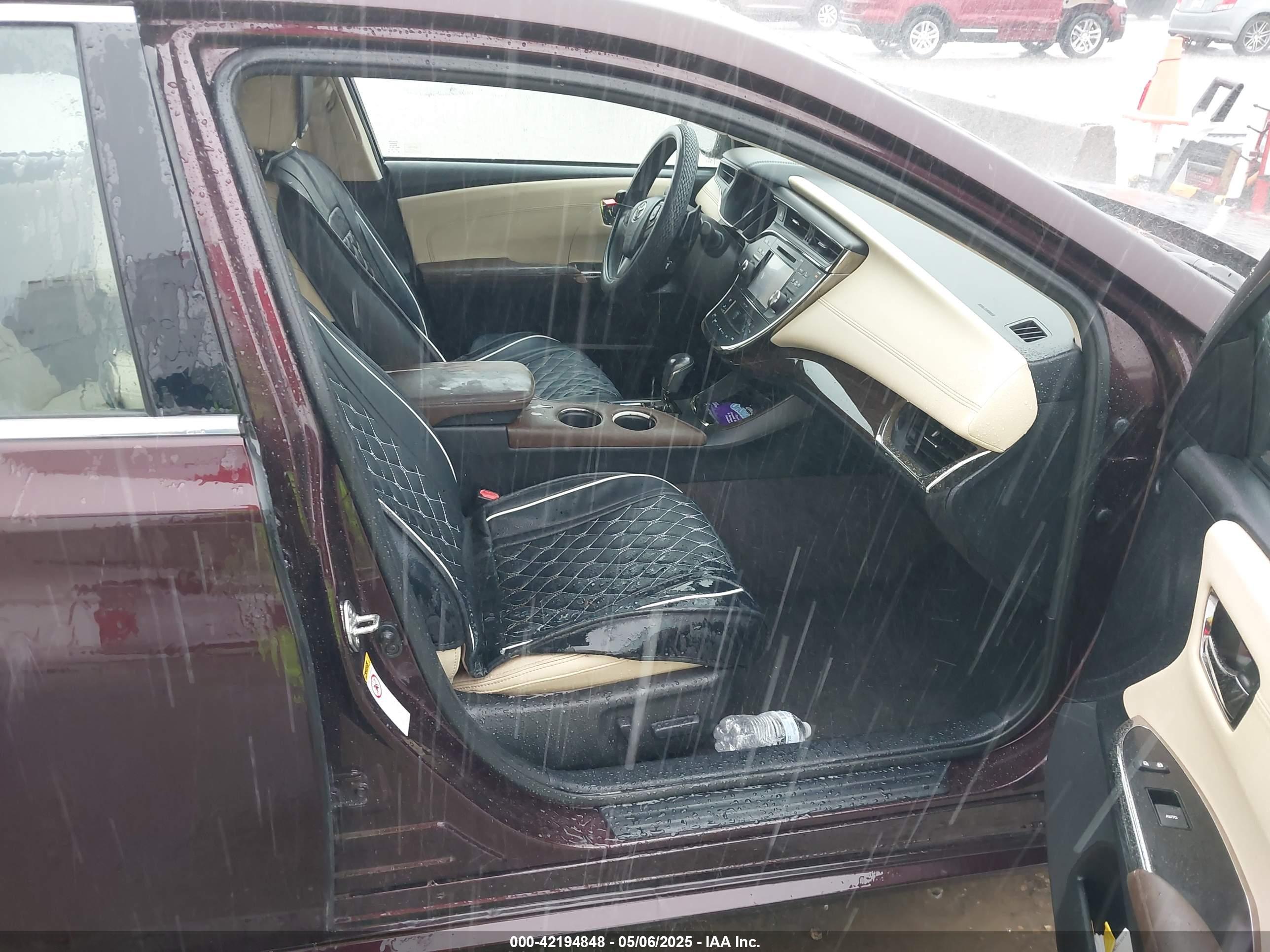 TOYOTA AVALON image 5