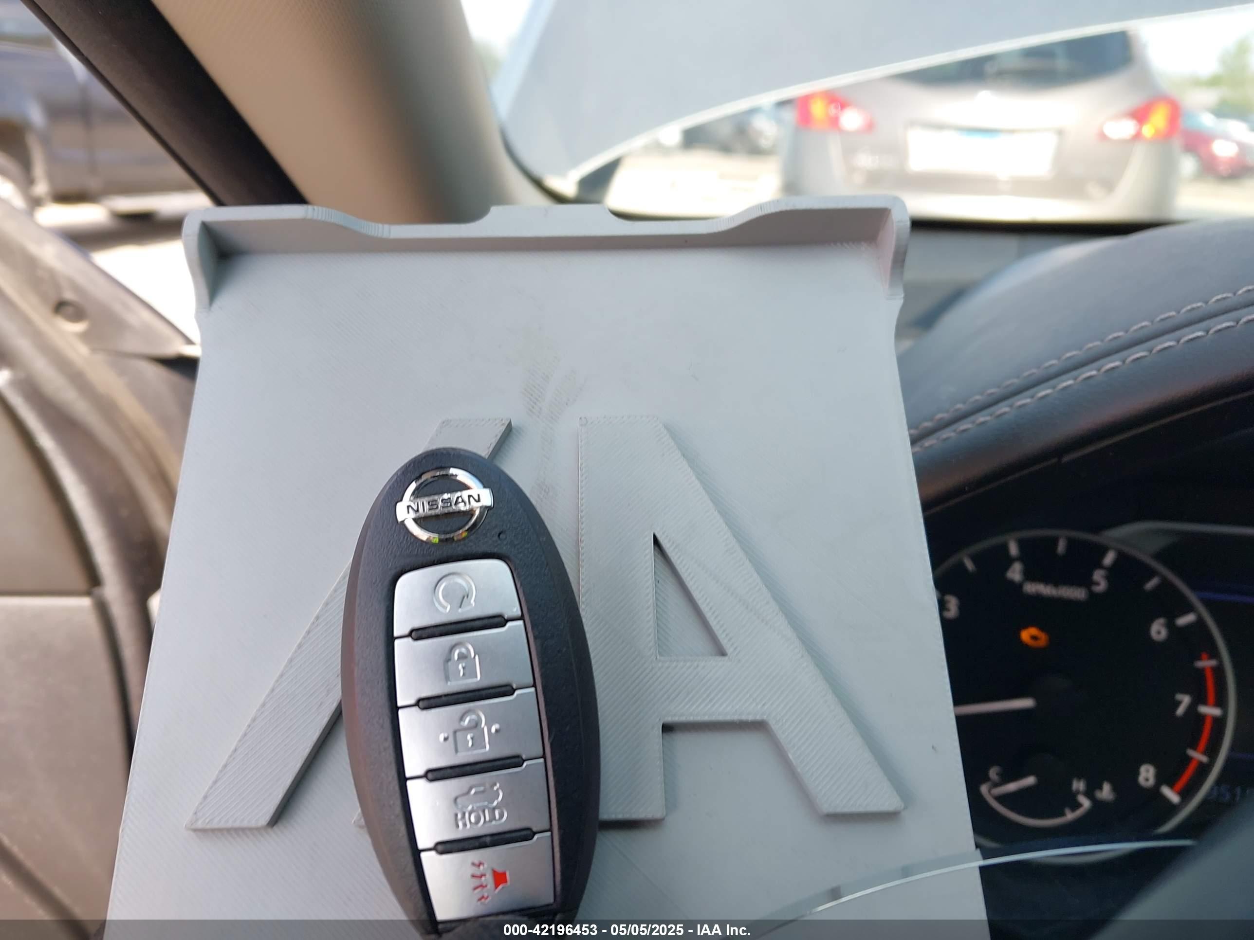 NISSAN ALTIMA image 11