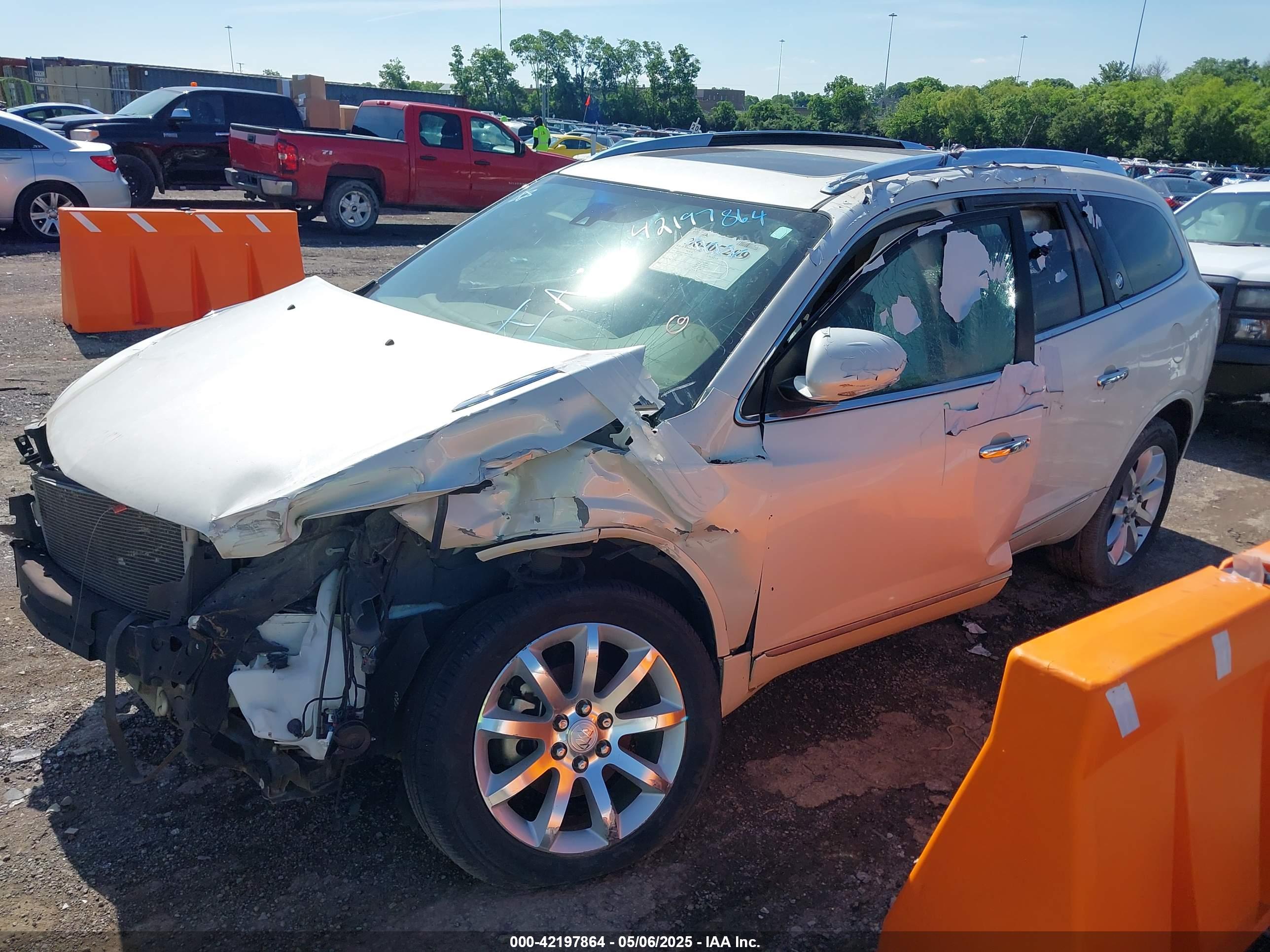 BUICK ENCLAVE image 2