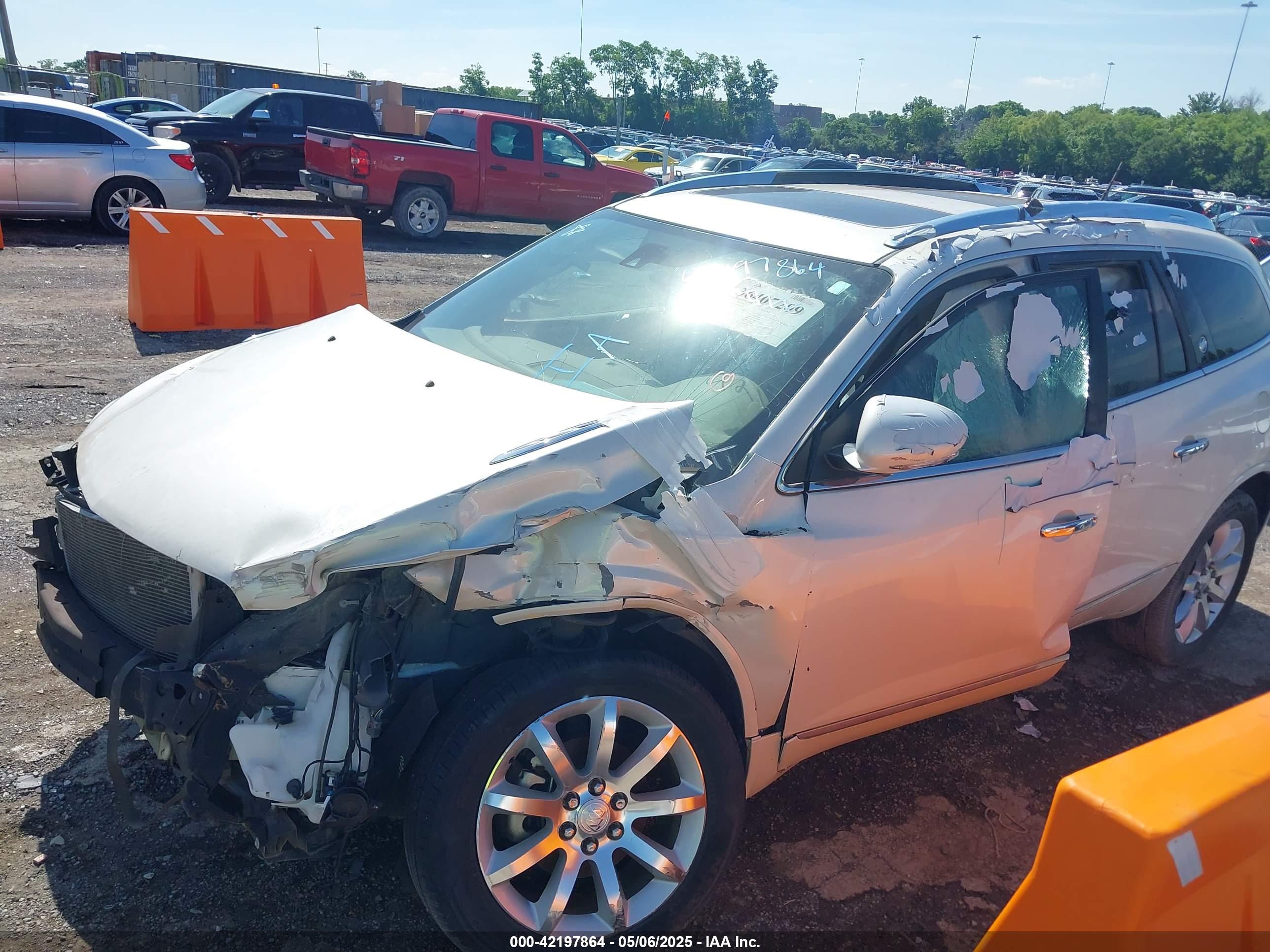 BUICK ENCLAVE image 6