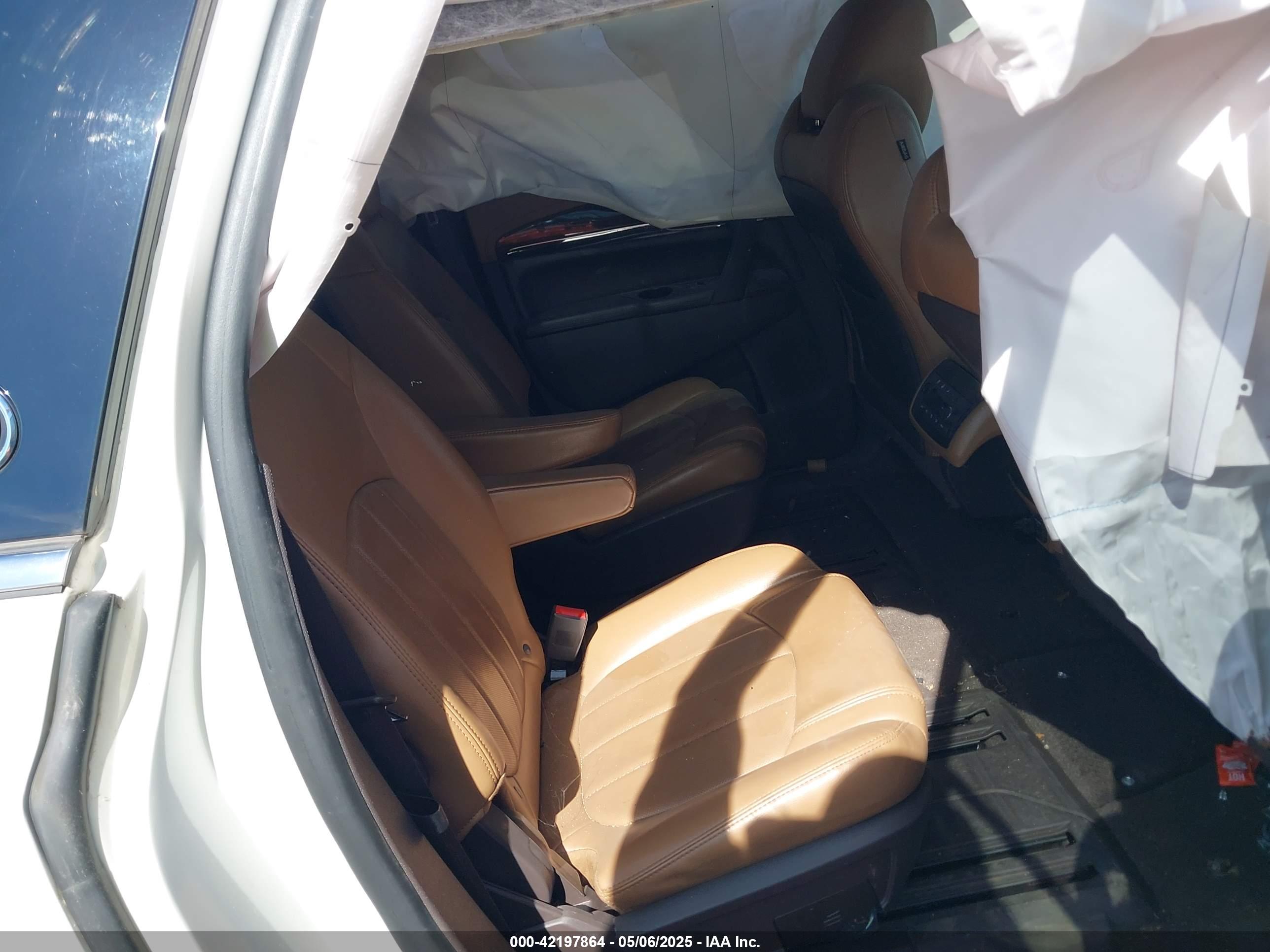 BUICK ENCLAVE image 8