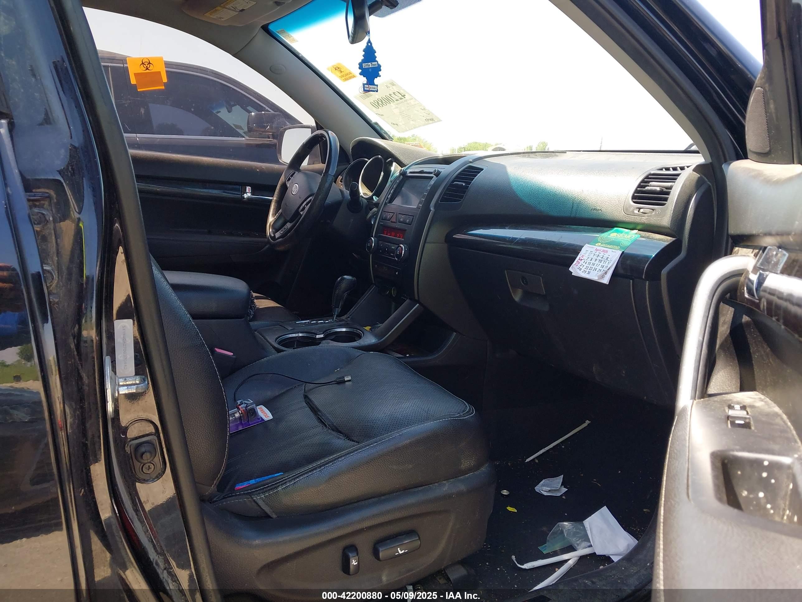 KIA SORENTO image 5