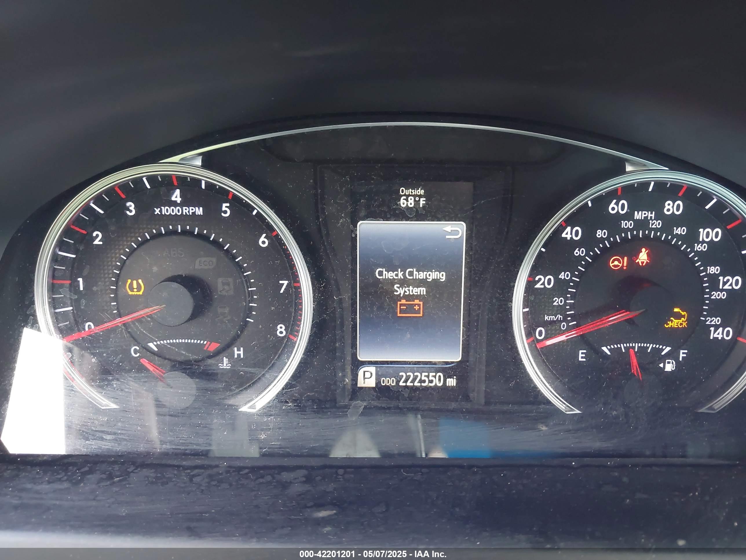 TOYOTA CAMRY image 7