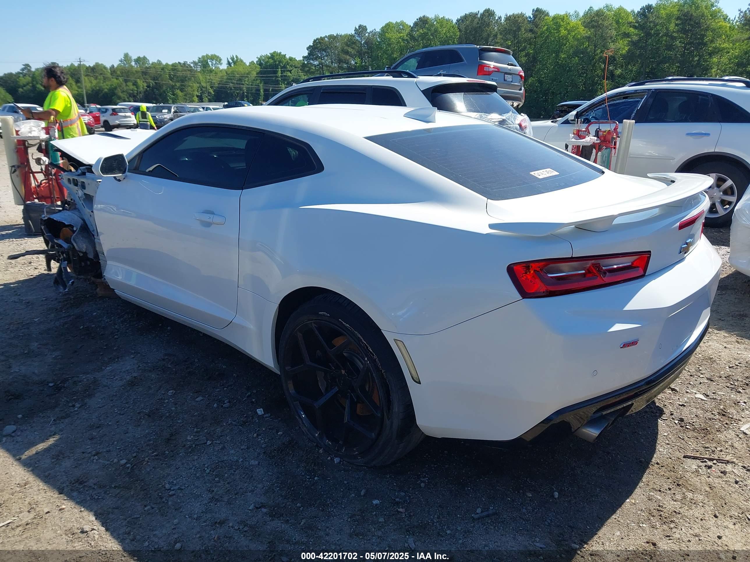 CHEVROLET CAMARO image 3