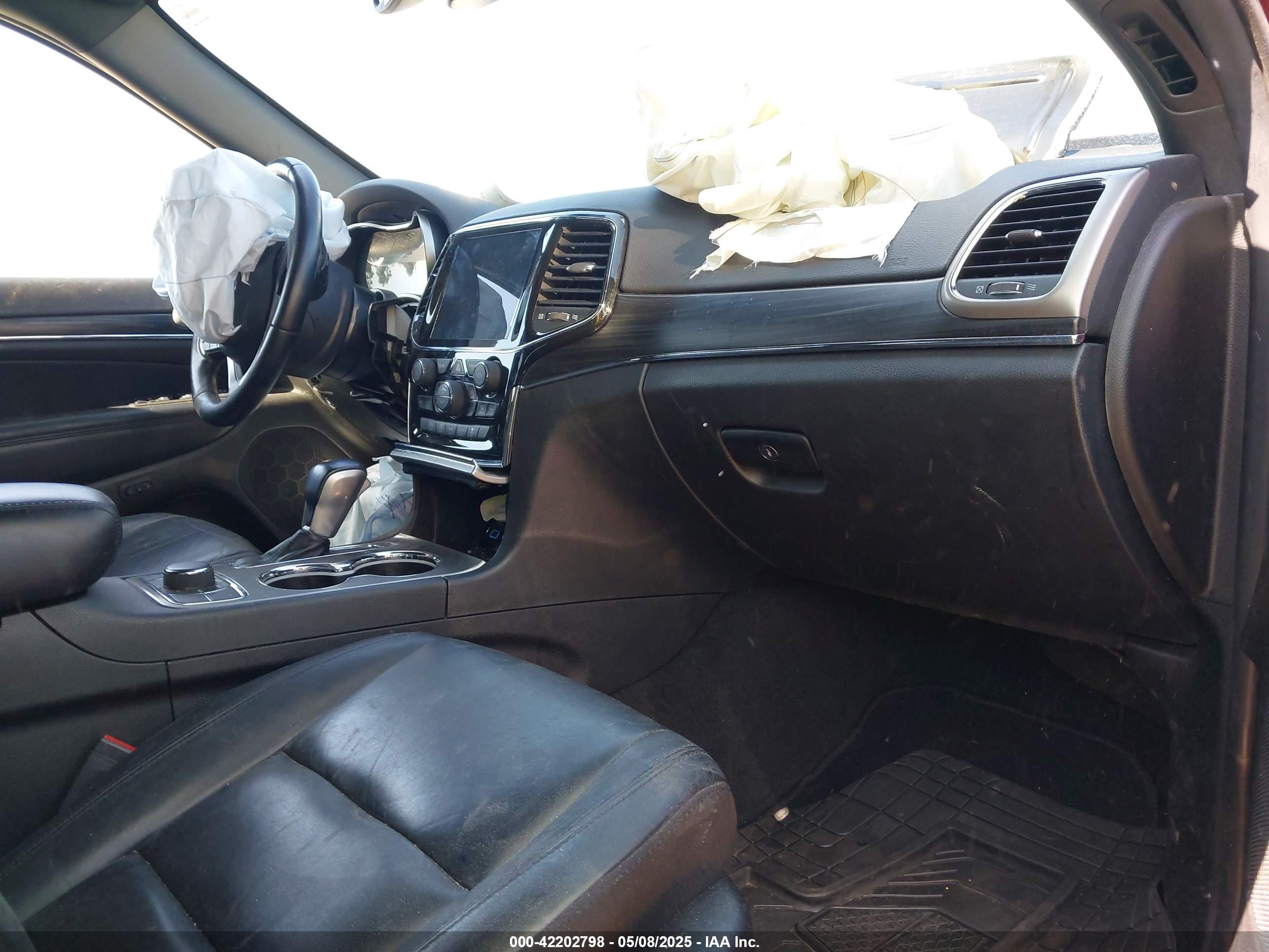 JEEP GRAND image 5