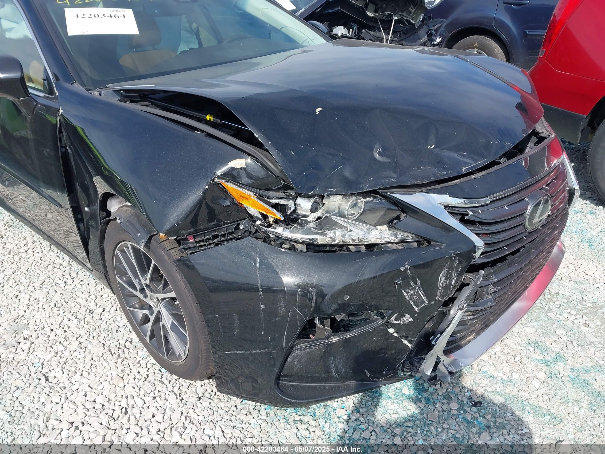 LEXUS ES image 6