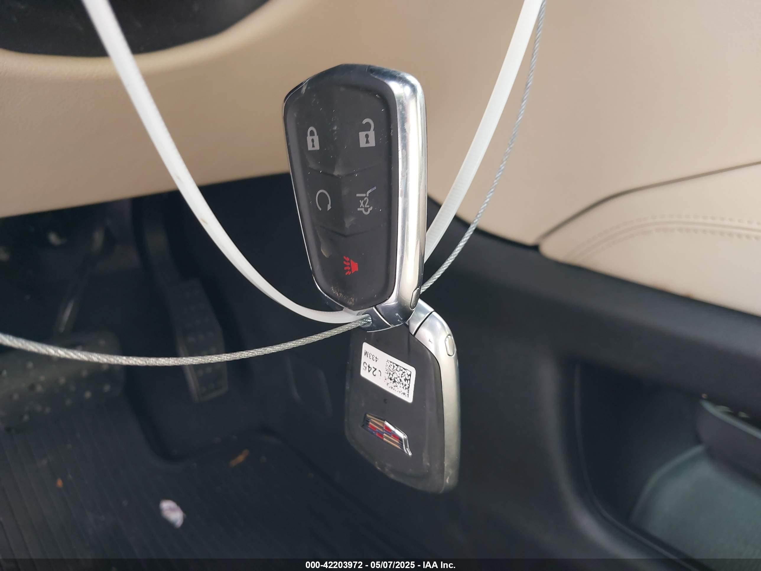 CADILLAC XT5 image 11