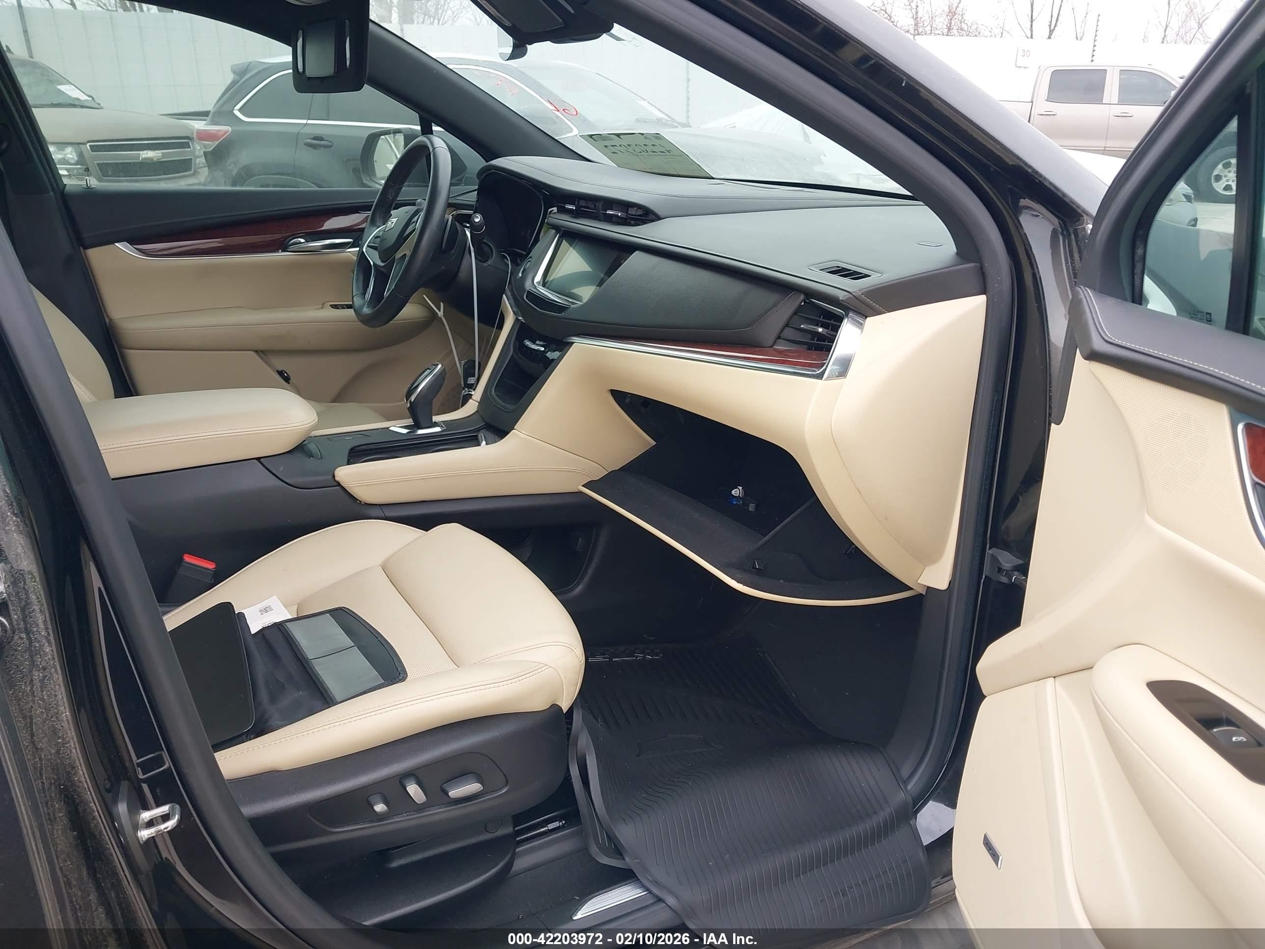 CADILLAC XT5 image 5