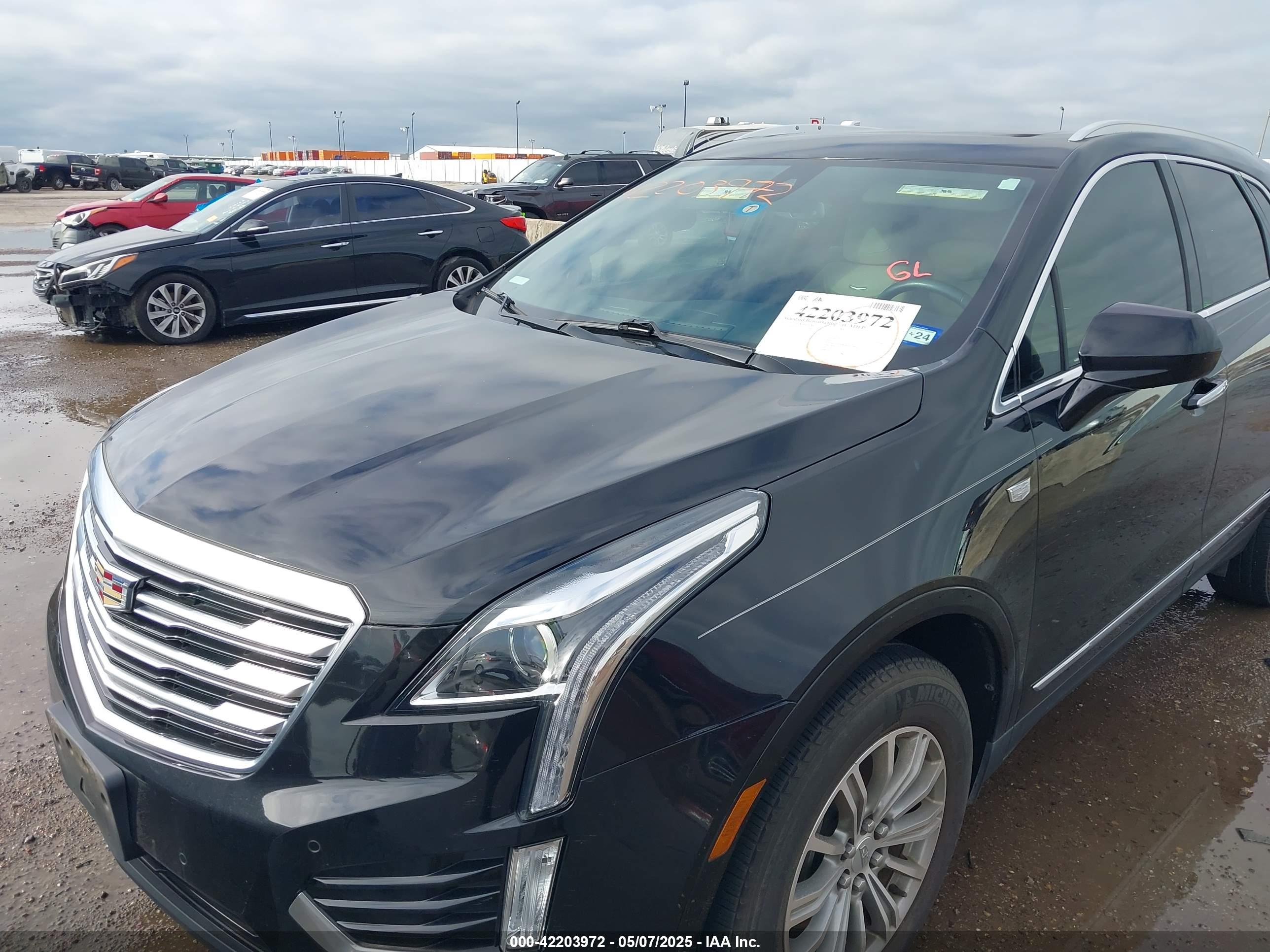 CADILLAC XT5 image 6