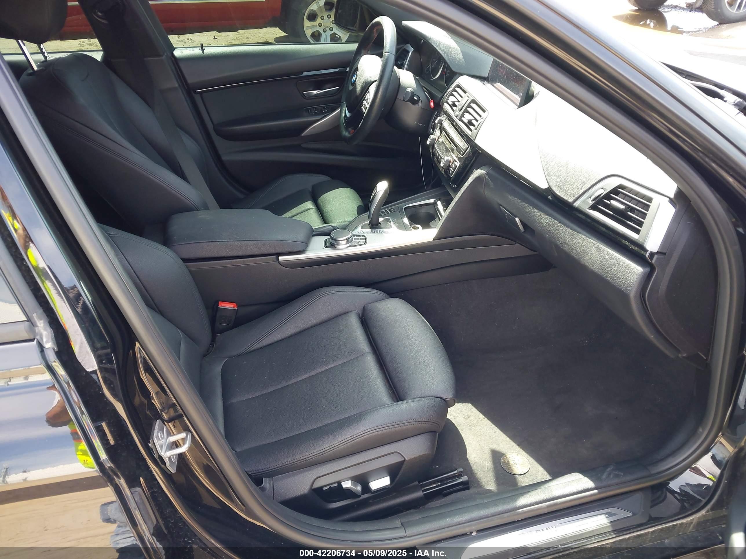 BMW 330I image 5