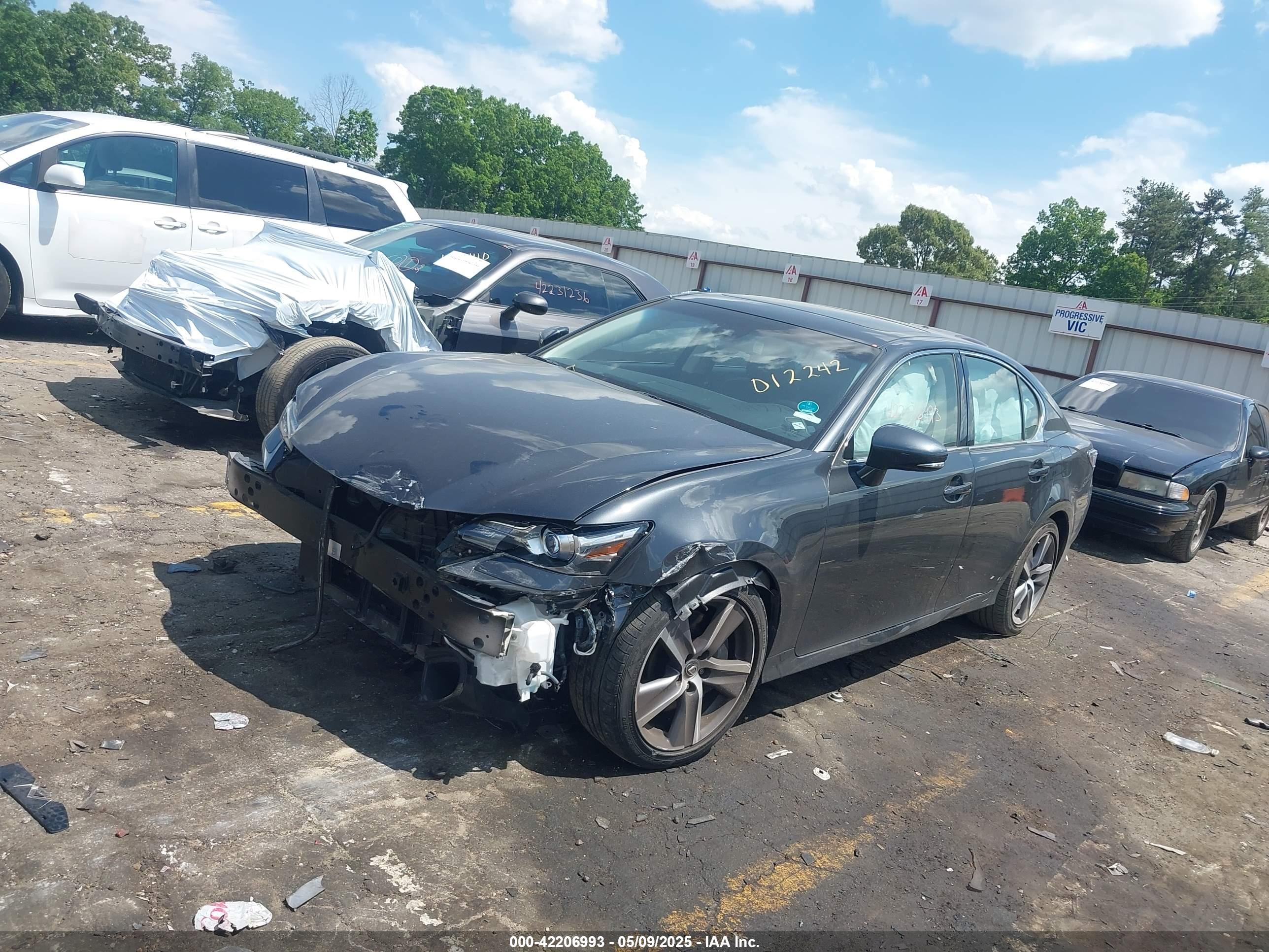 LEXUS GS image 2