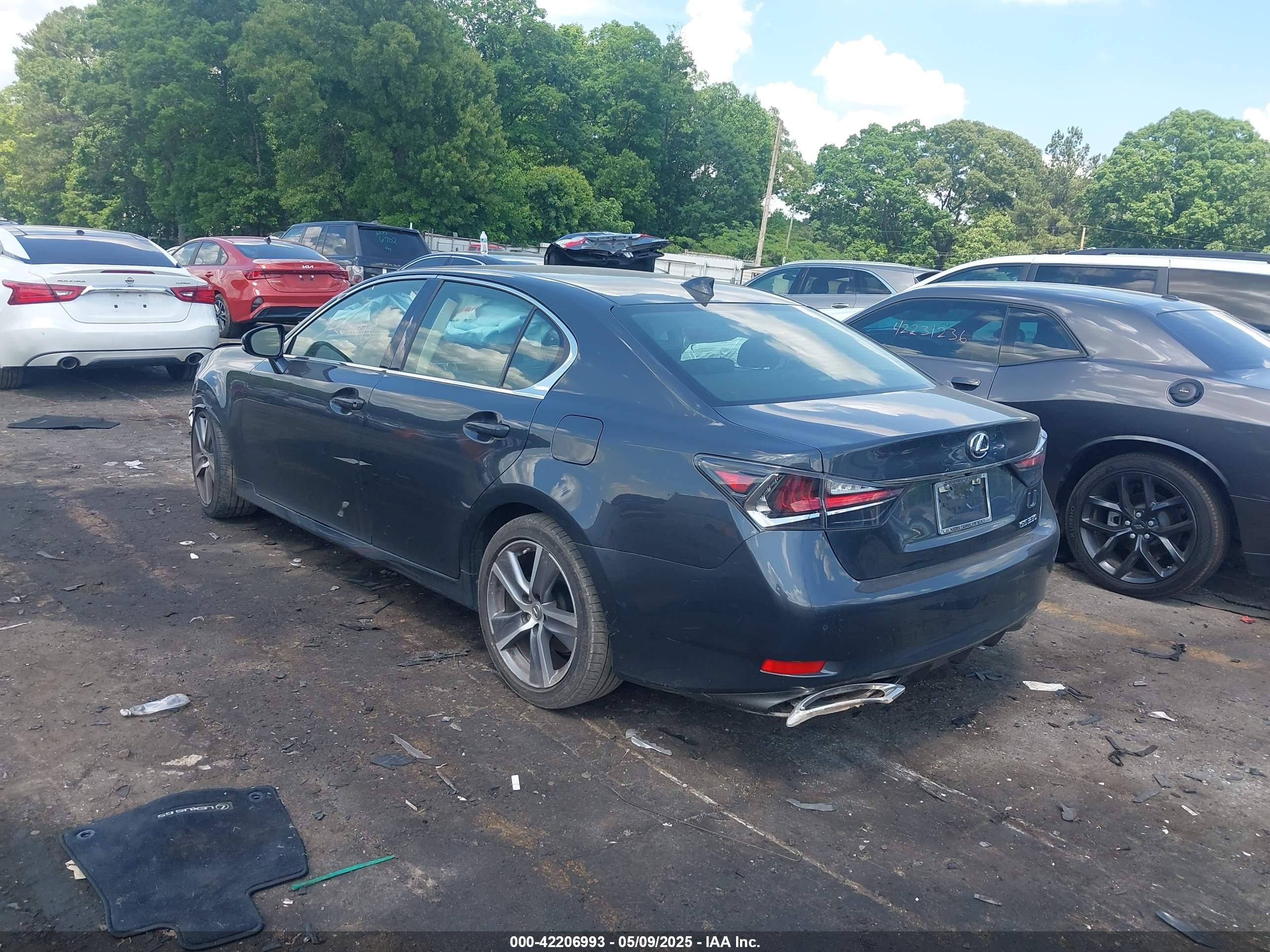 LEXUS GS image 3